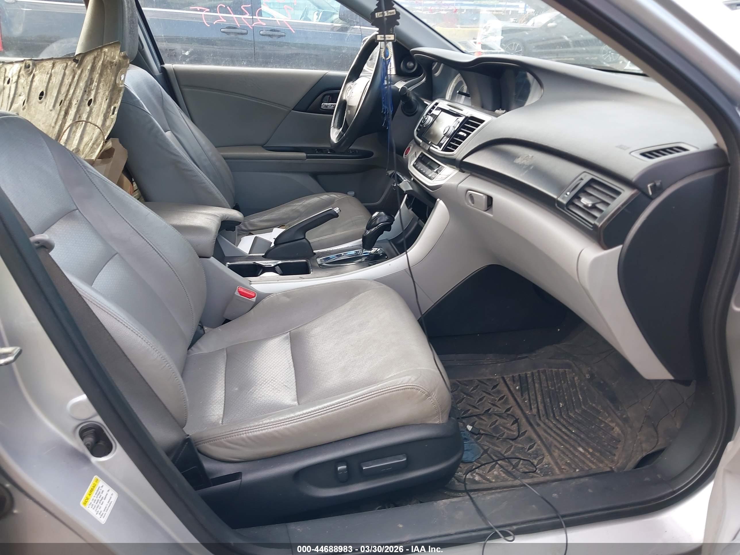 HONDA ACCORD image 5