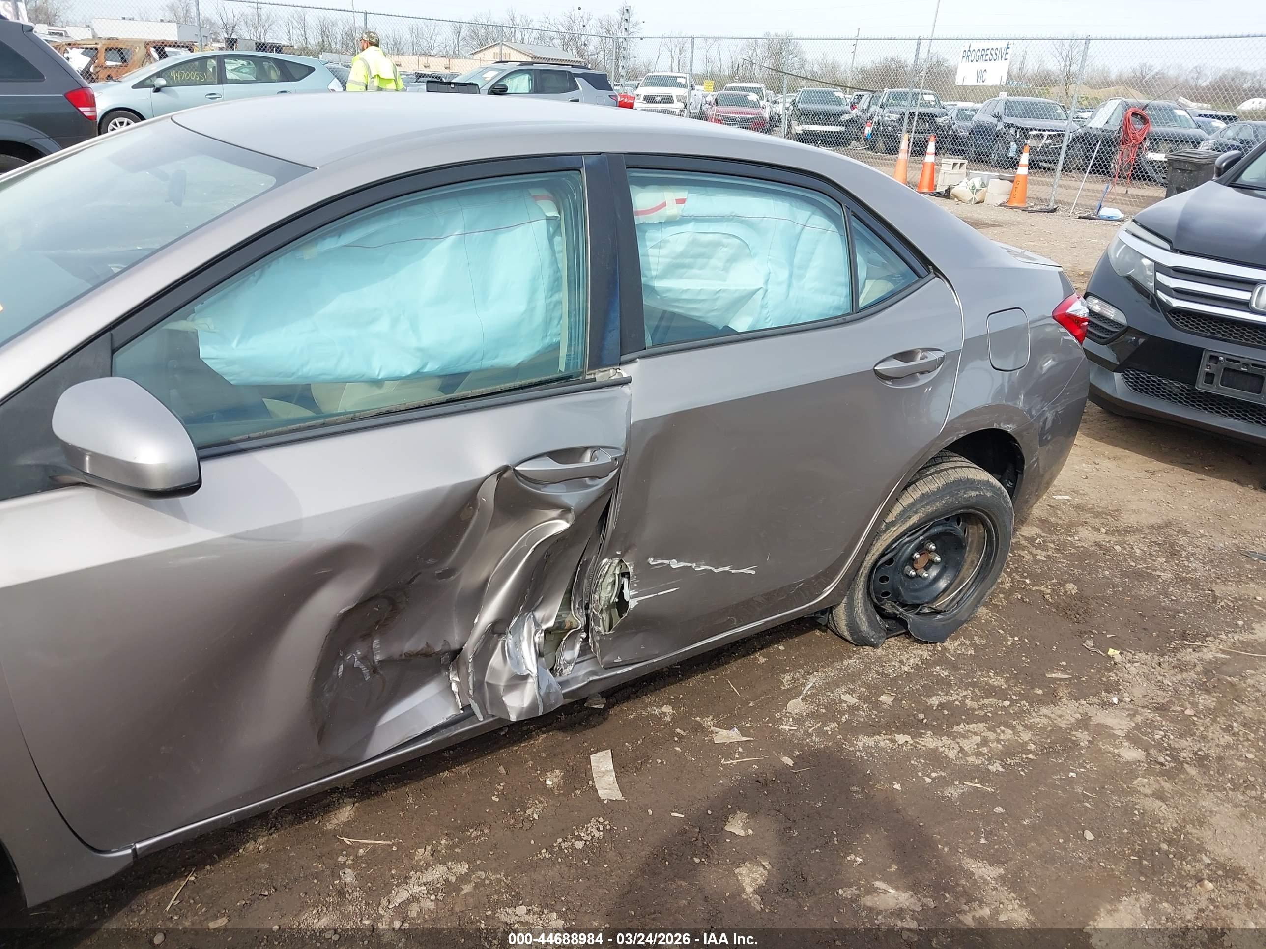 TOYOTA COROLLA image 6
