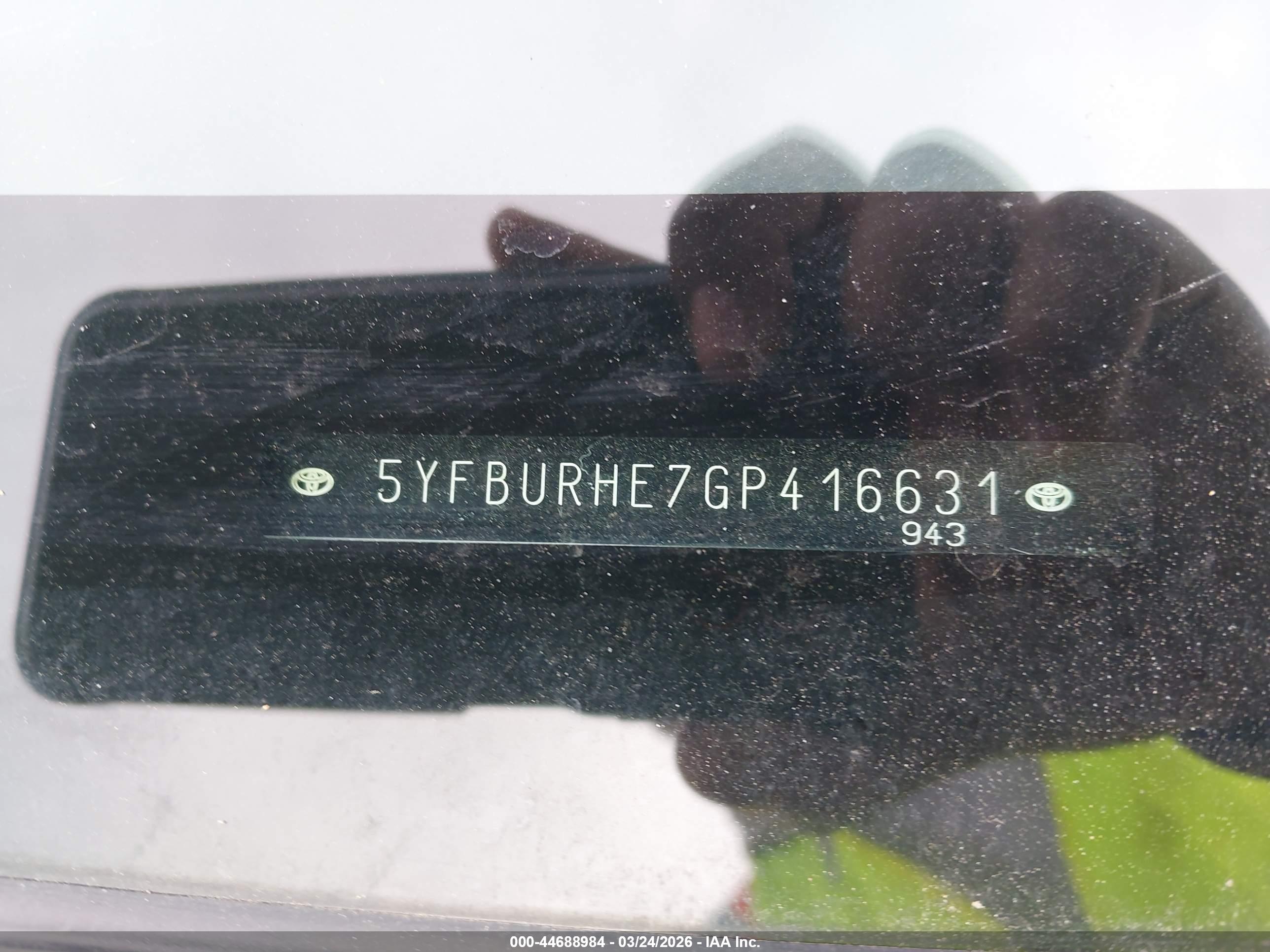 TOYOTA COROLLA image 9