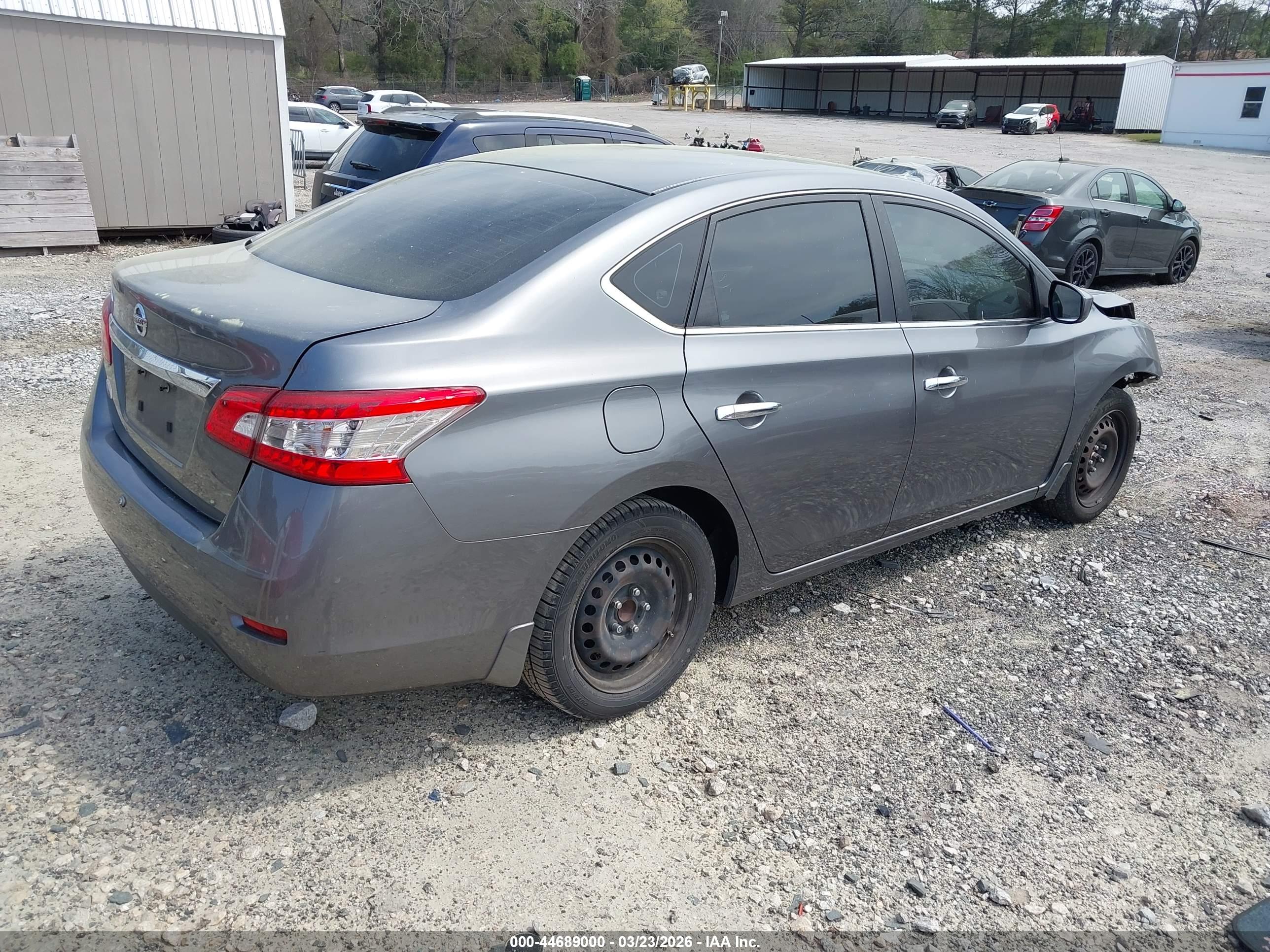 NISSAN SENTRA image 4