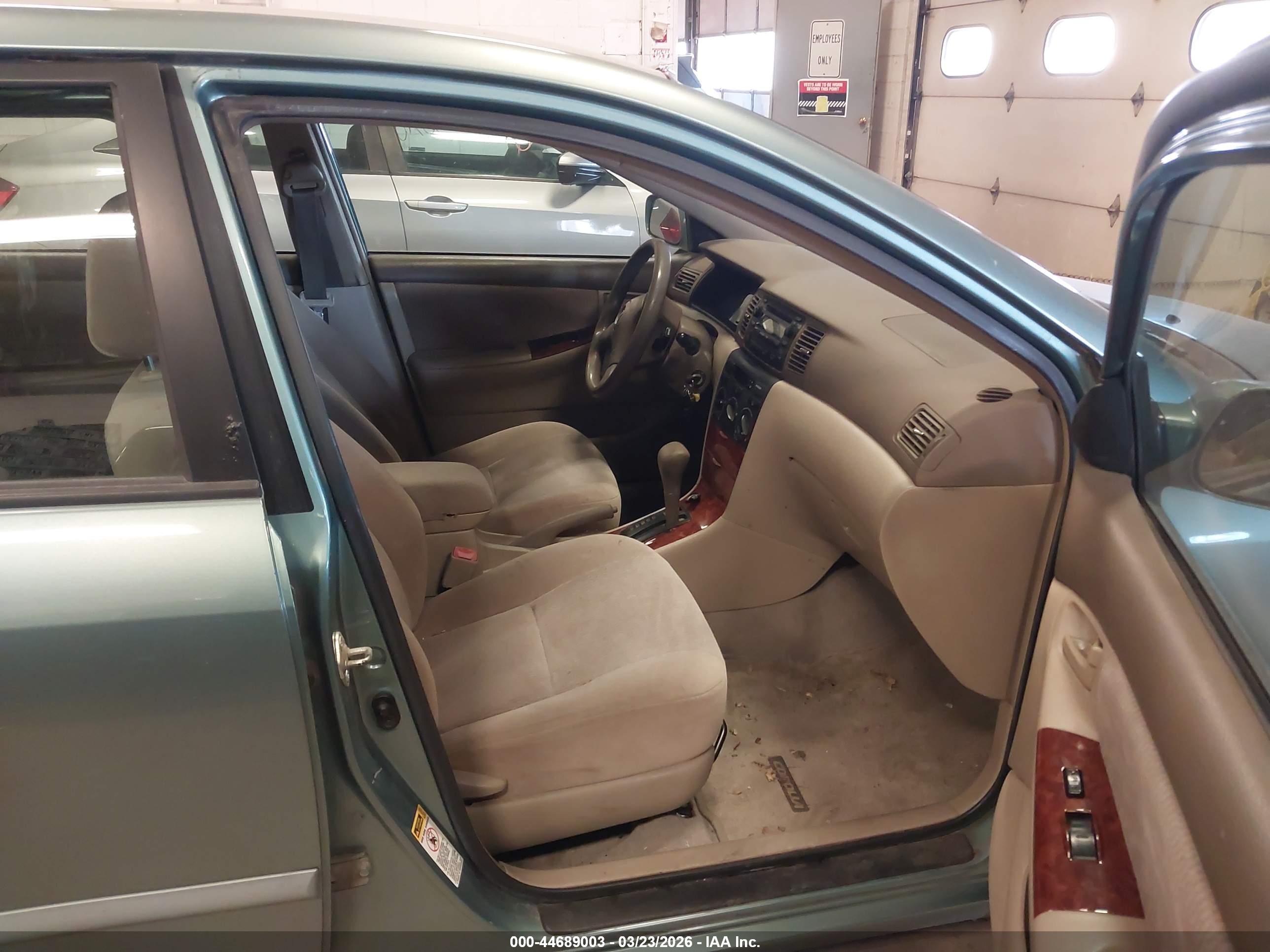 TOYOTA COROLLA image 5