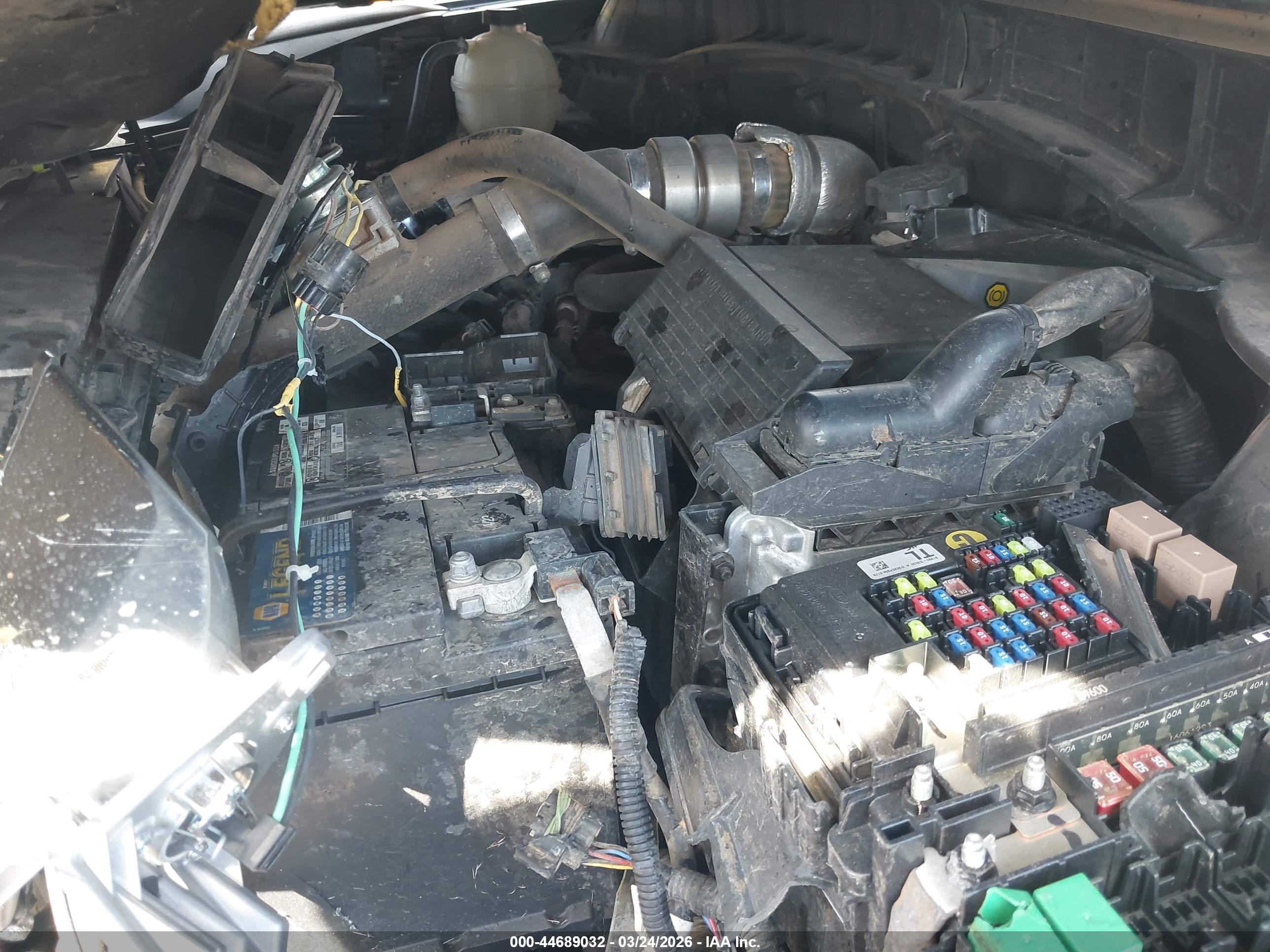 HYUNDAI TUCSON image 10
