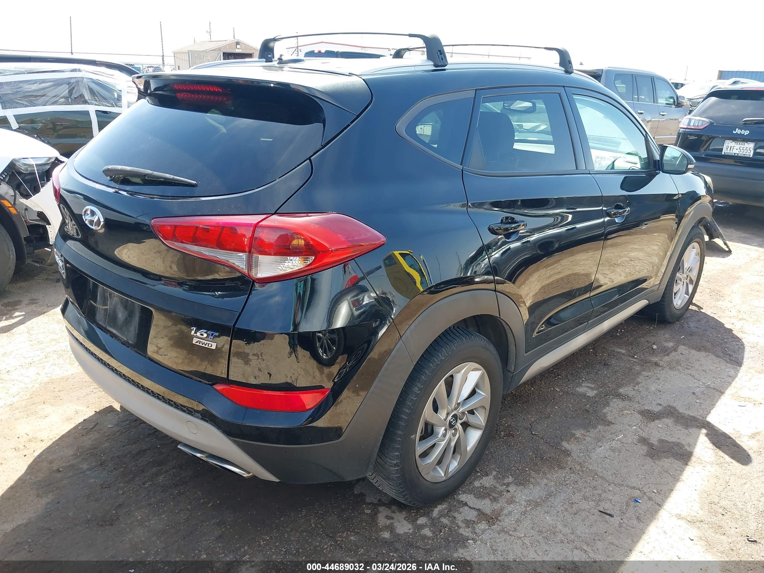 HYUNDAI TUCSON image 4