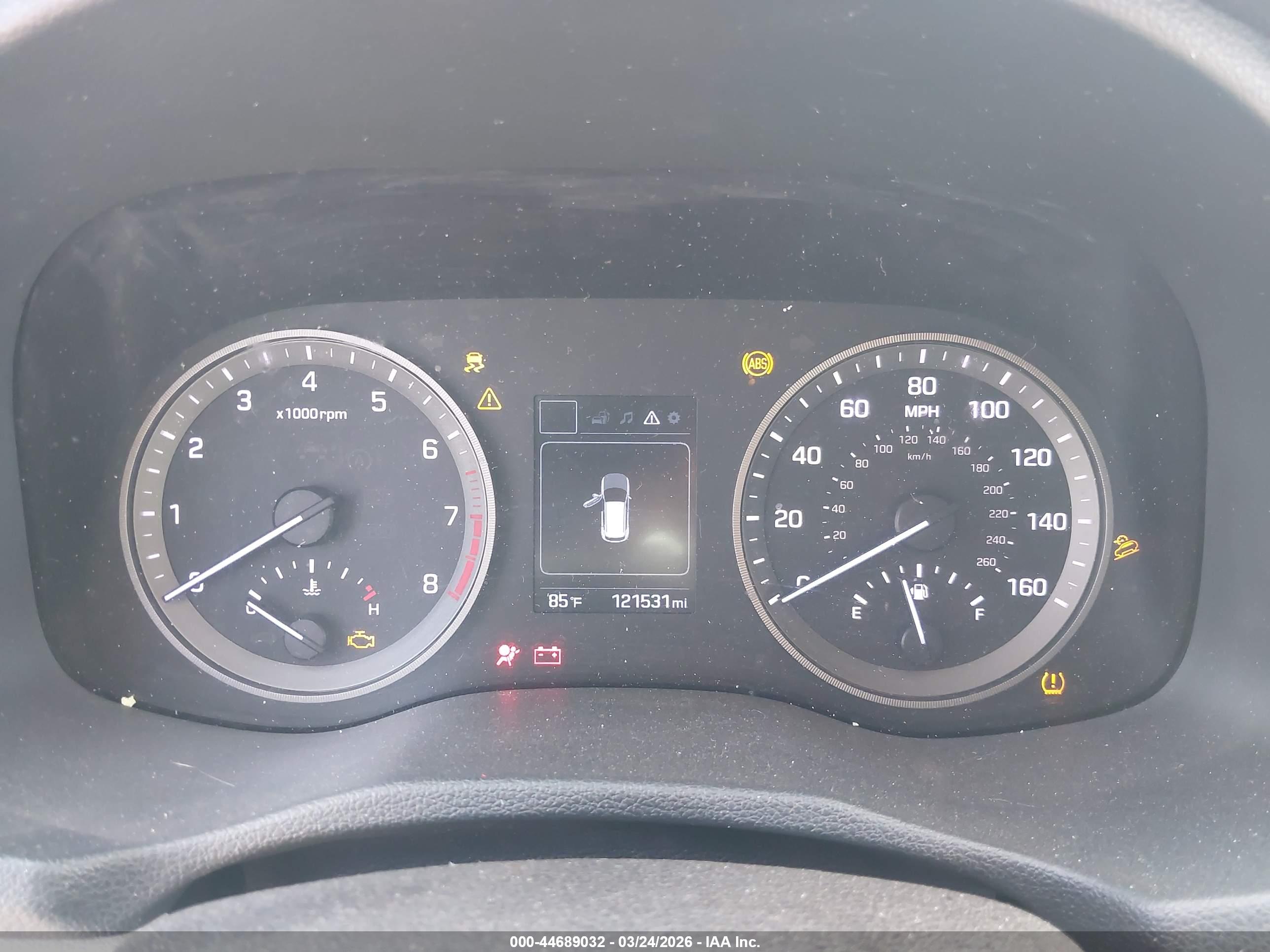 HYUNDAI TUCSON image 7