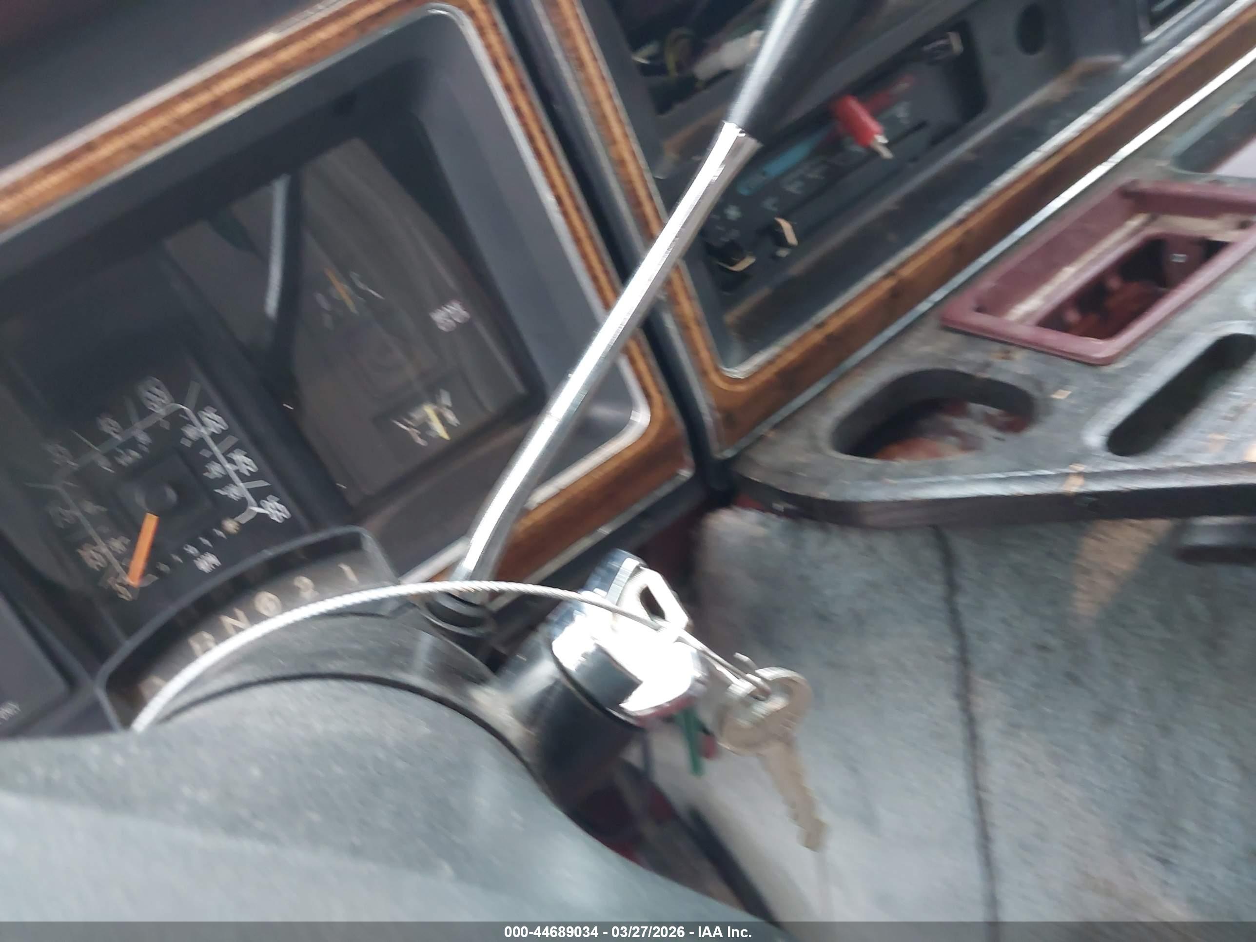 FORD ECONOLINE image 11