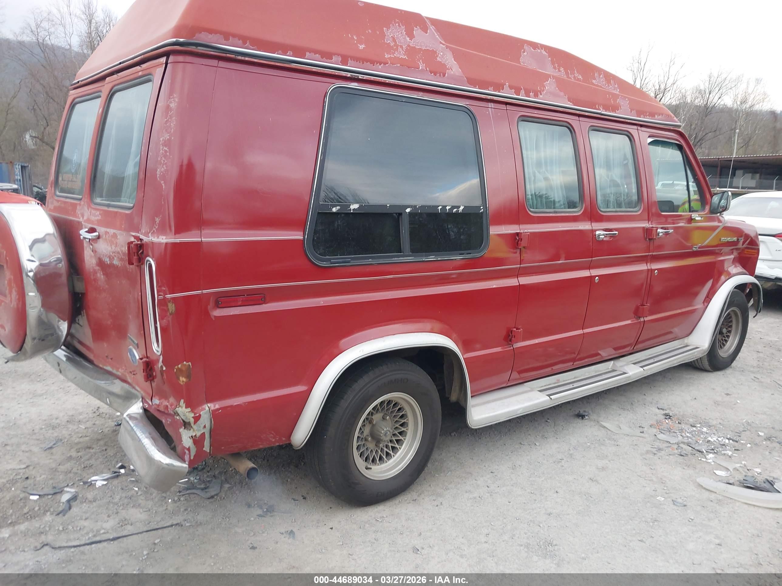 FORD ECONOLINE image 4