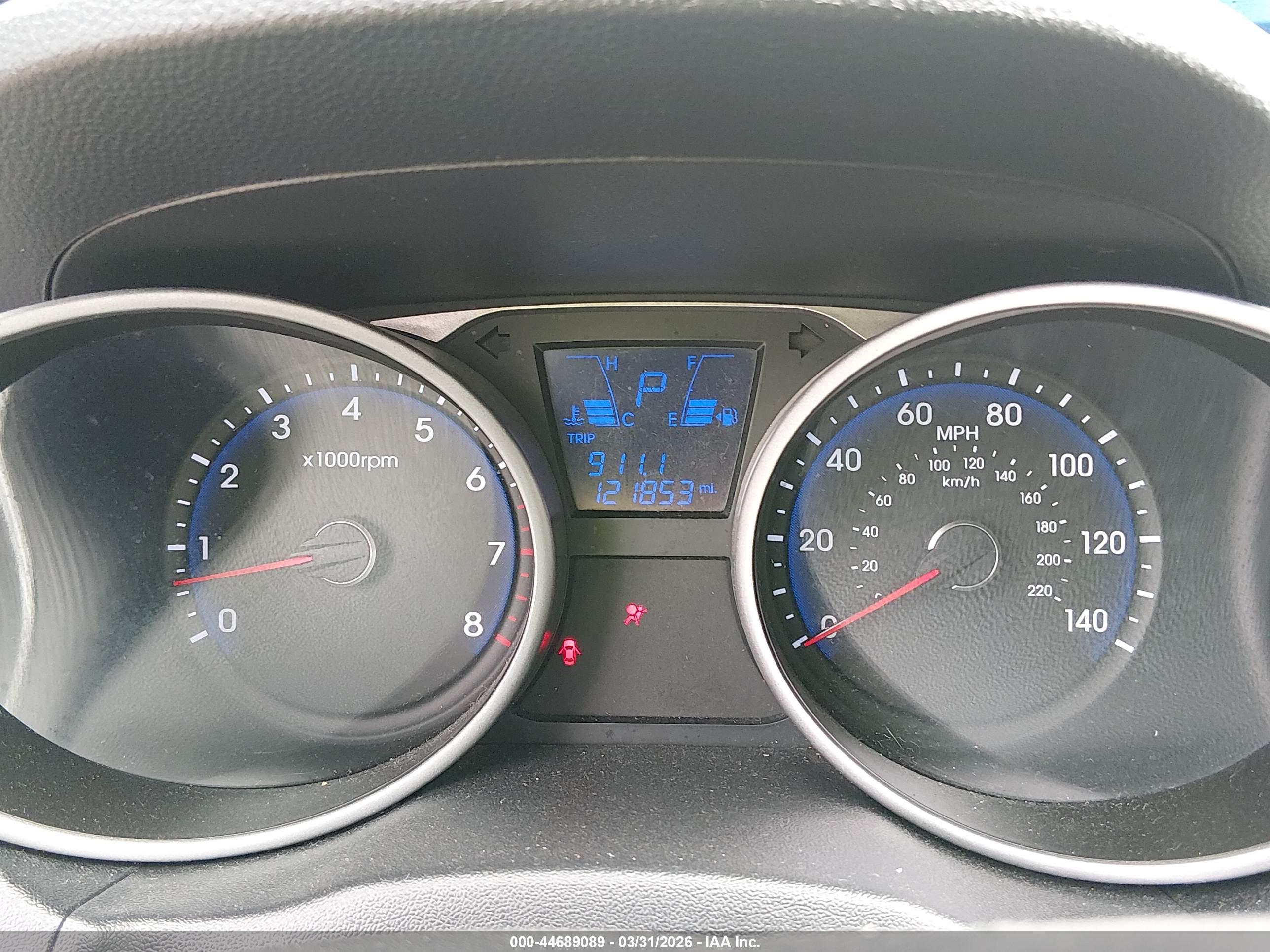 HYUNDAI TUCSON image 7