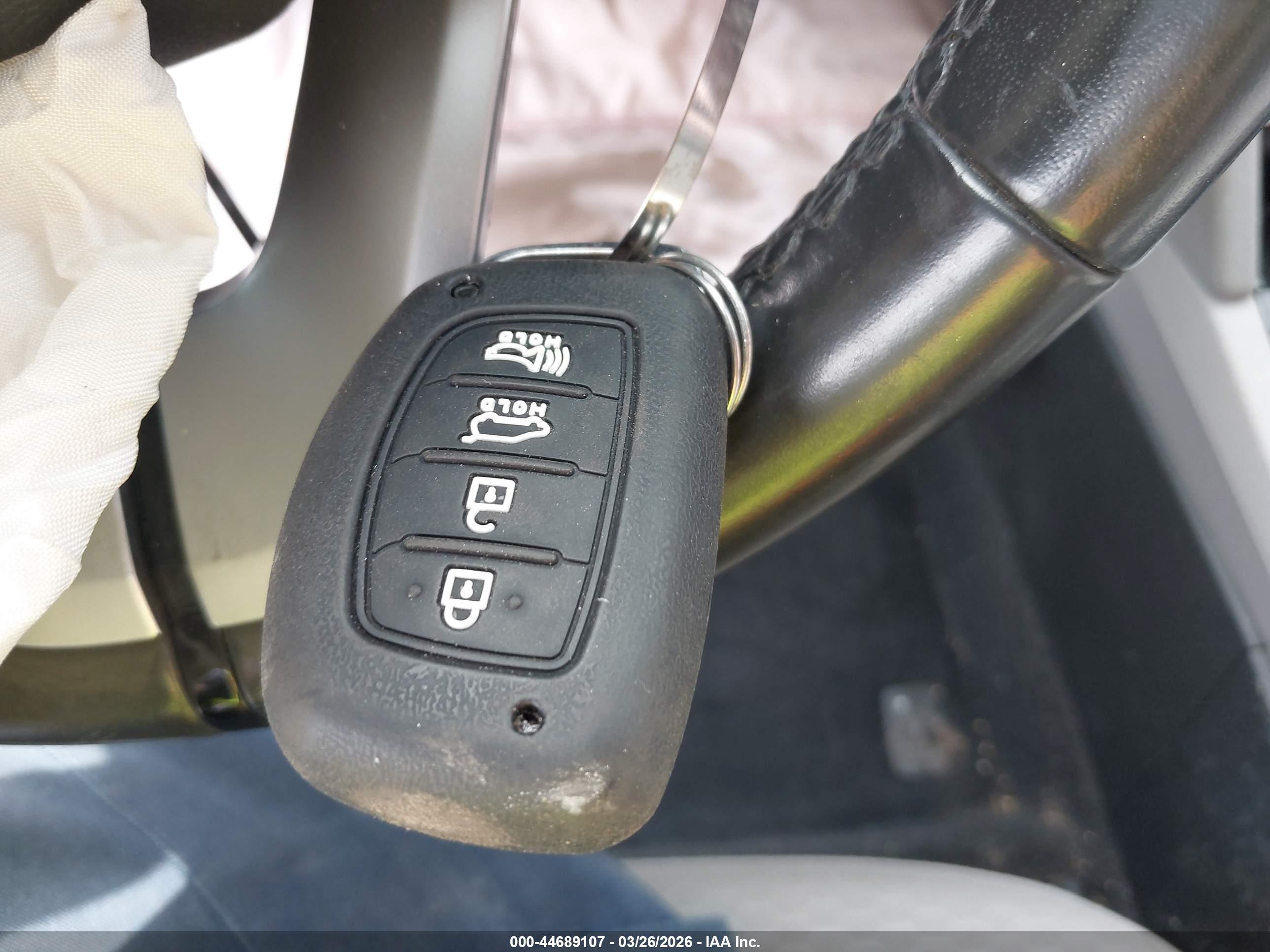 HYUNDAI ELANTRA image 11