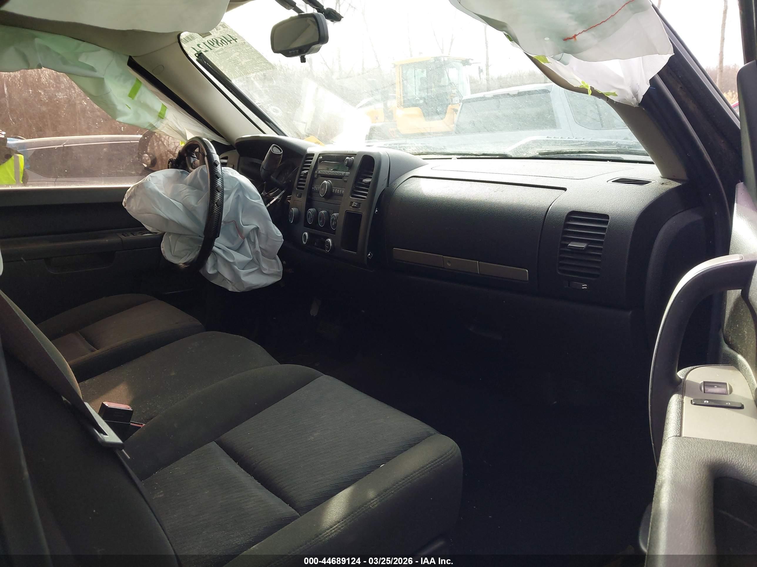 GMC SIERRA image 5