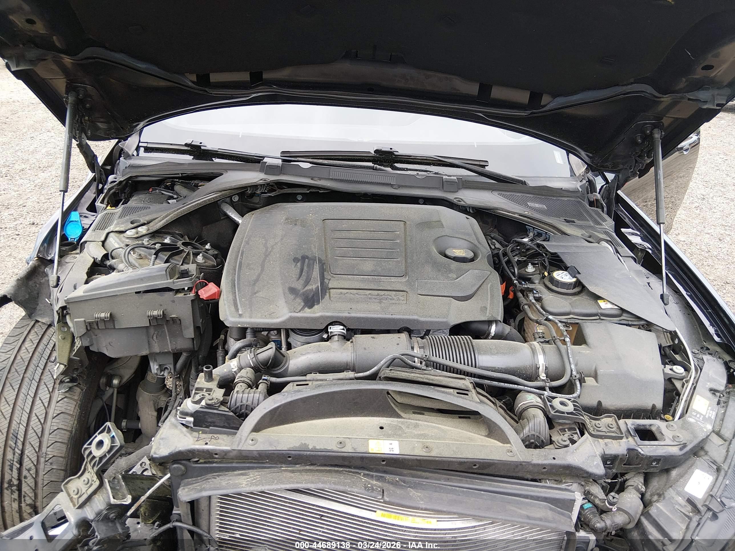 JAGUAR XF image 10