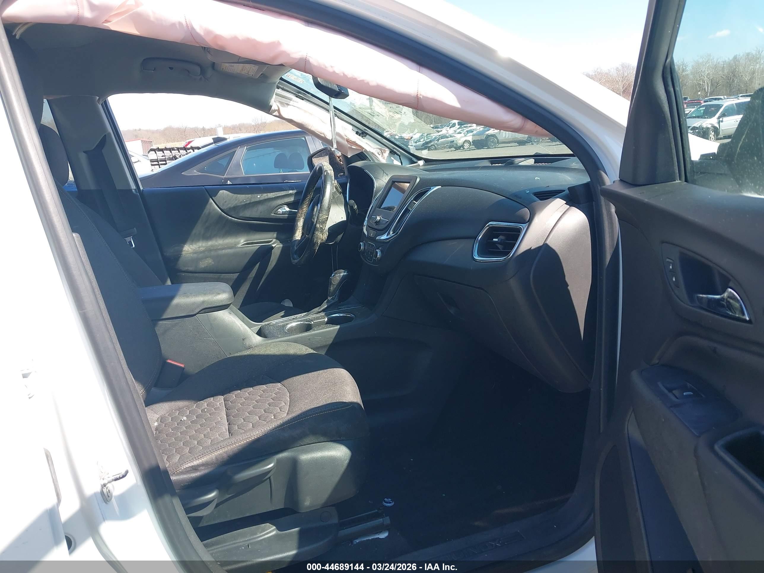 CHEVROLET EQUINOX image 5
