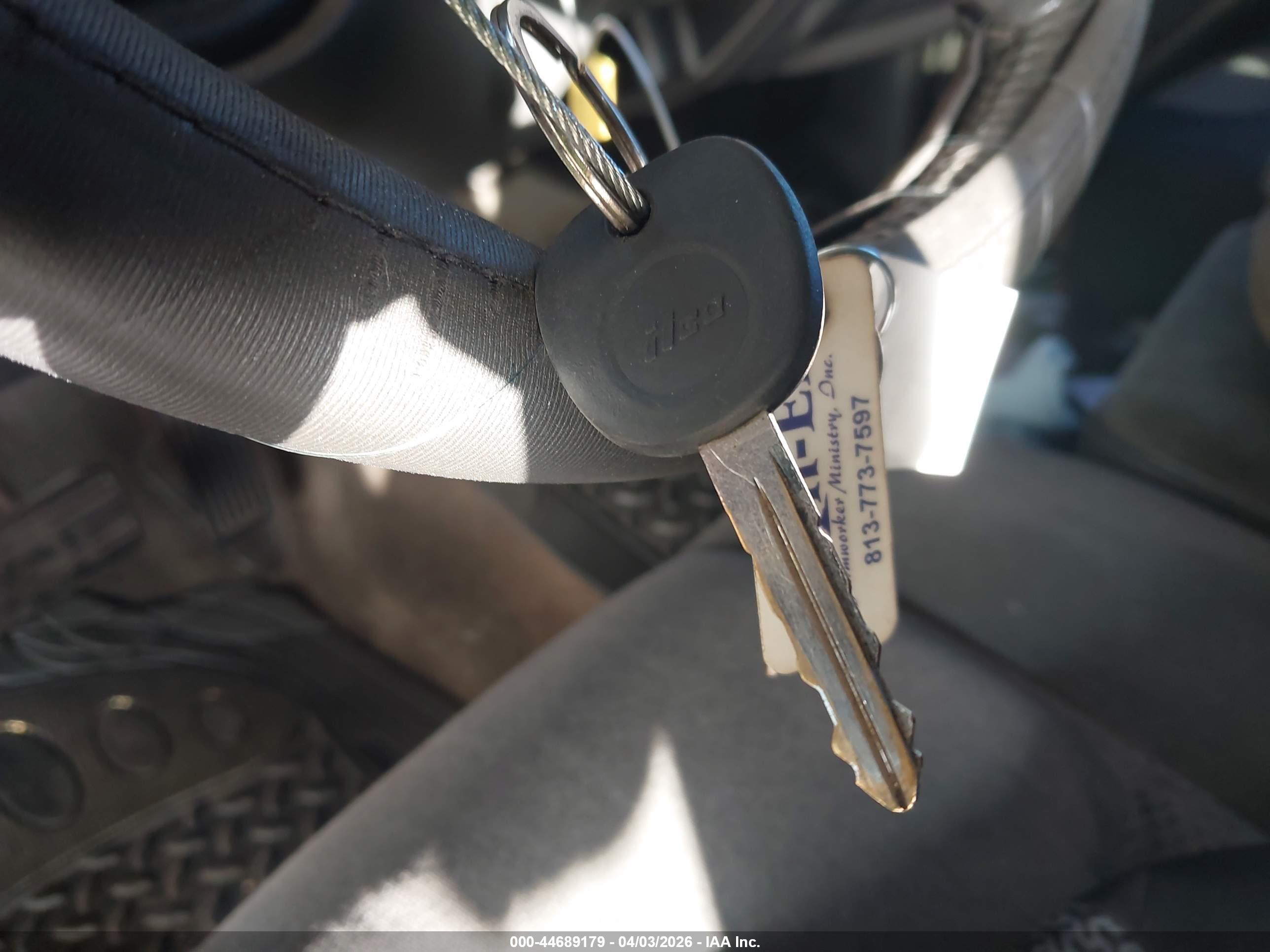 CHEVROLET SILVERADO image 11