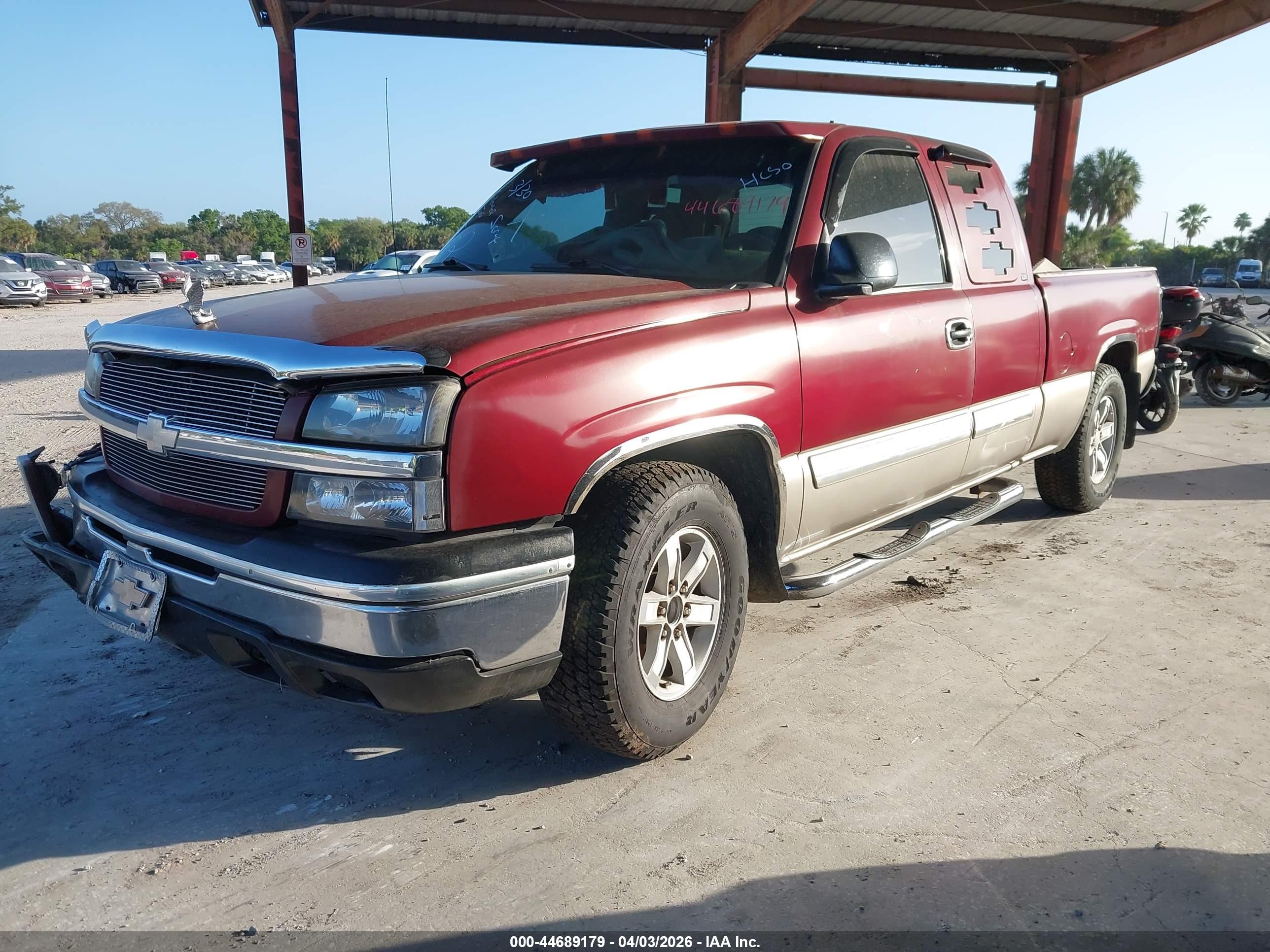 CHEVROLET SILVERADO image 2