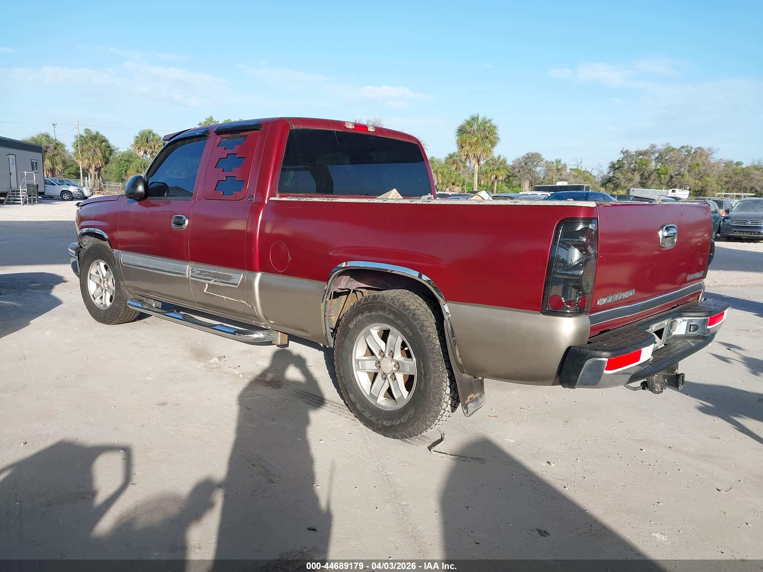 CHEVROLET SILVERADO image 3