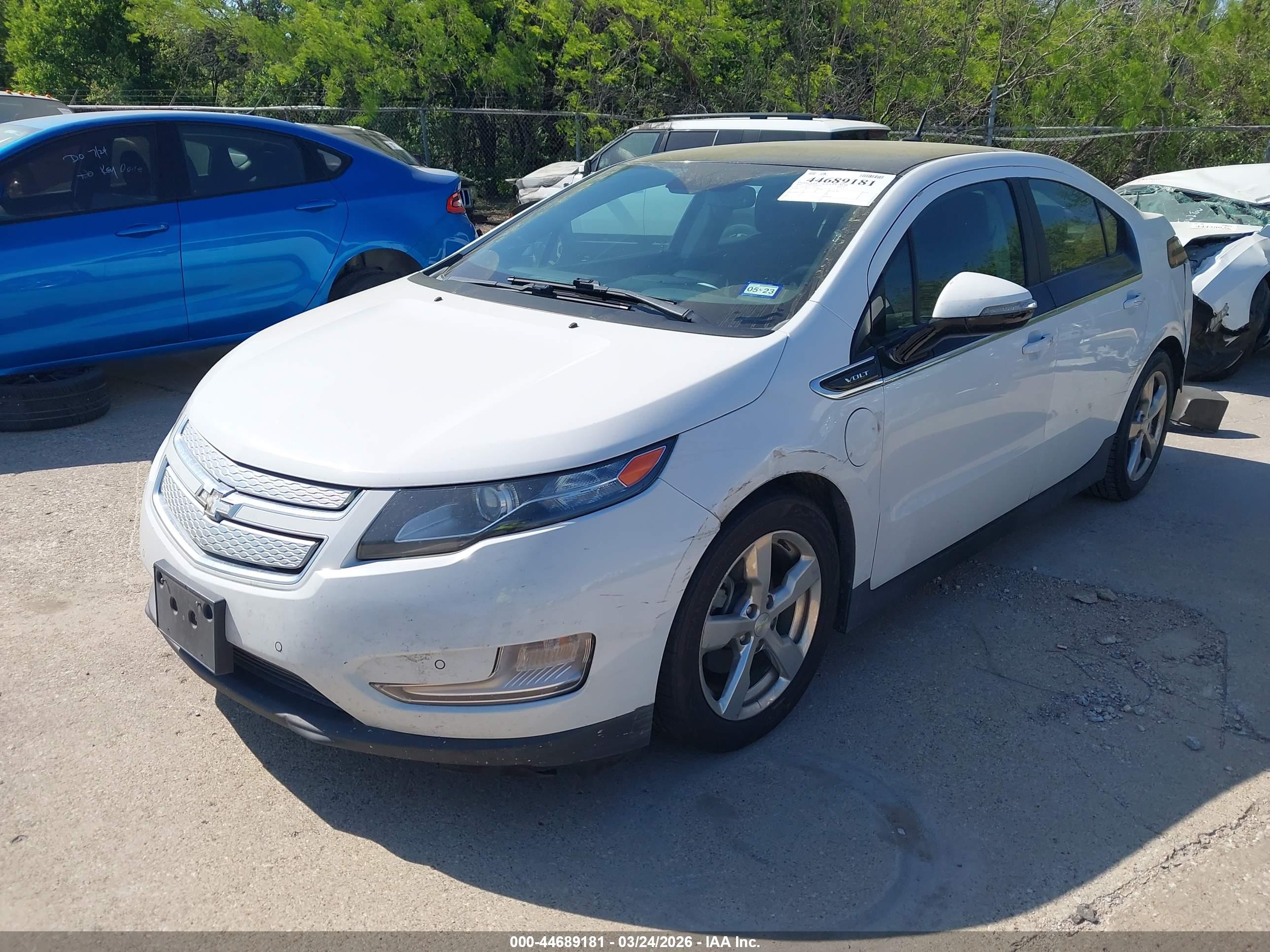 CHEVROLET VOLT image 2