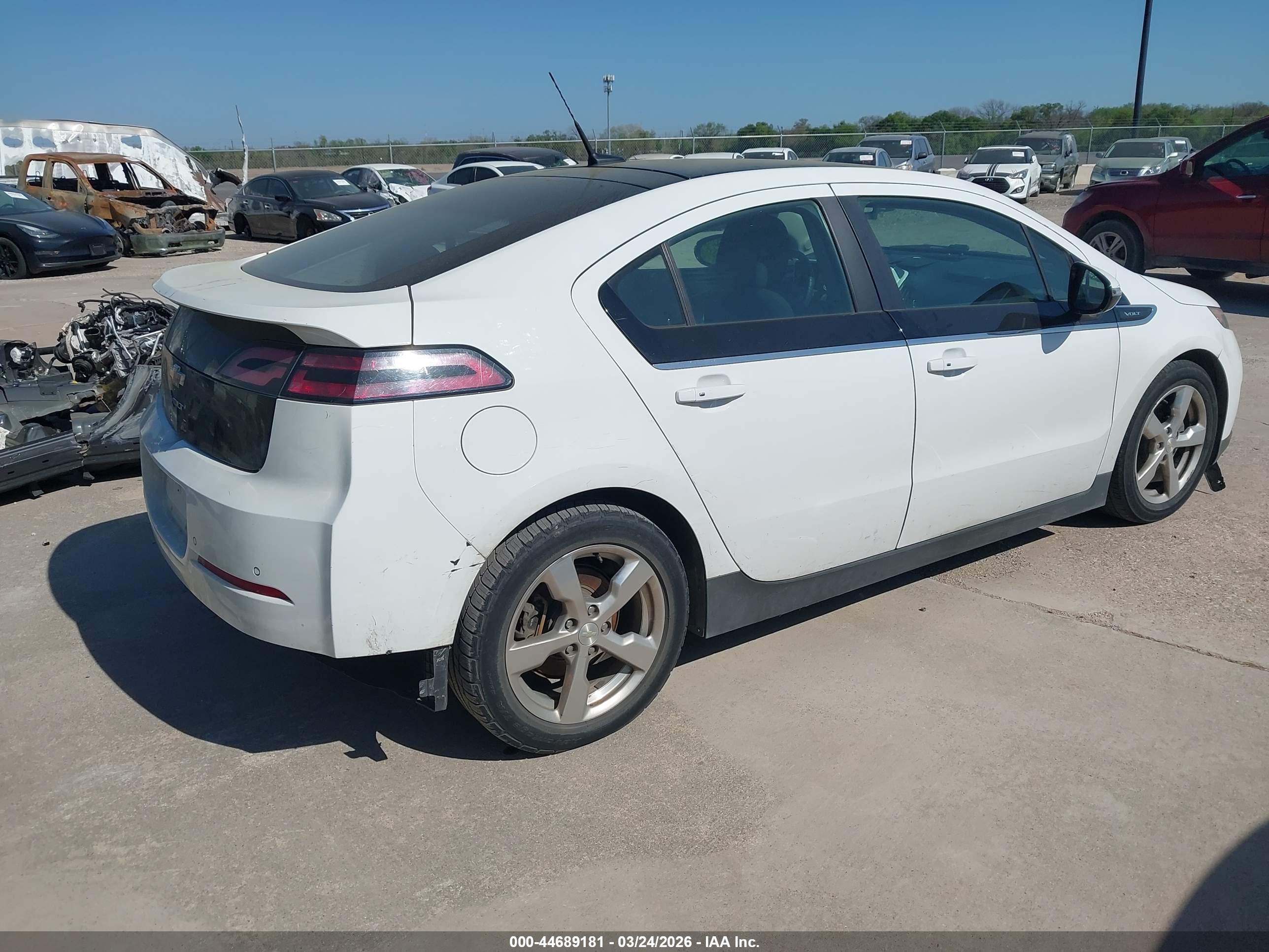 CHEVROLET VOLT image 4