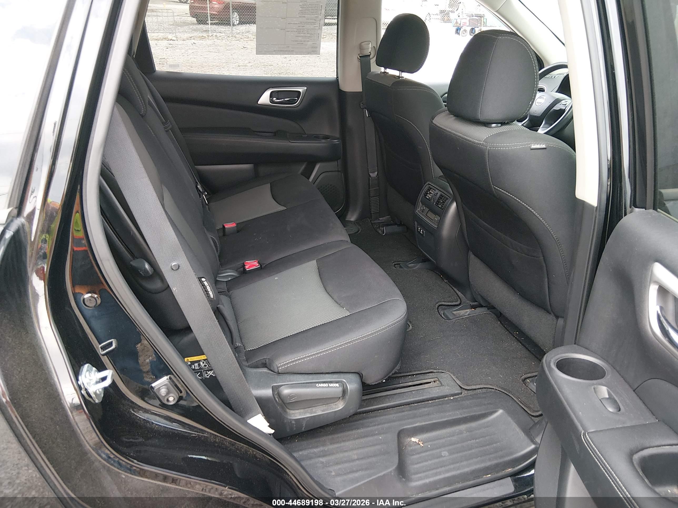 NISSAN PATHFINDER image 8