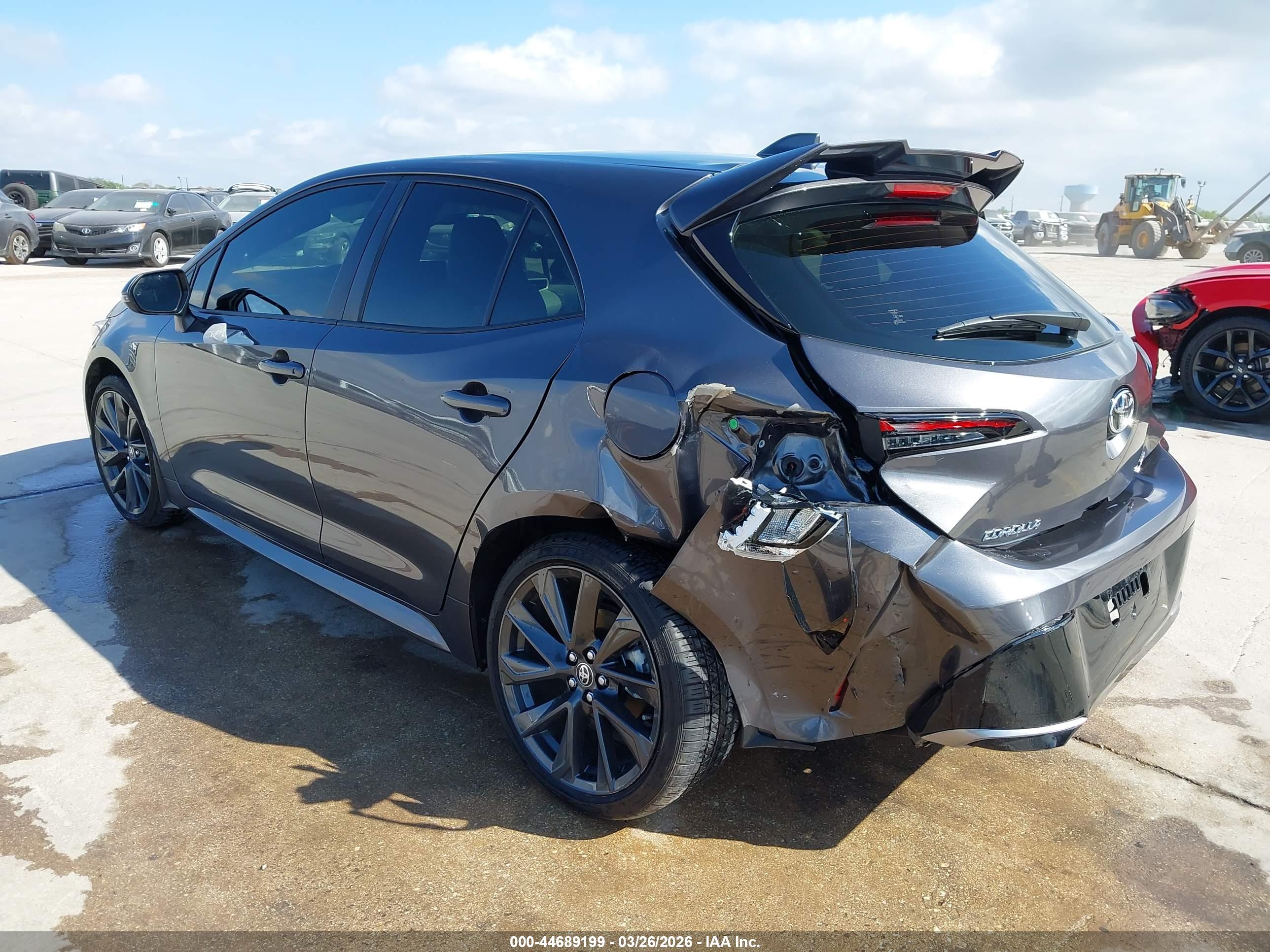 TOYOTA COROLLA image 3