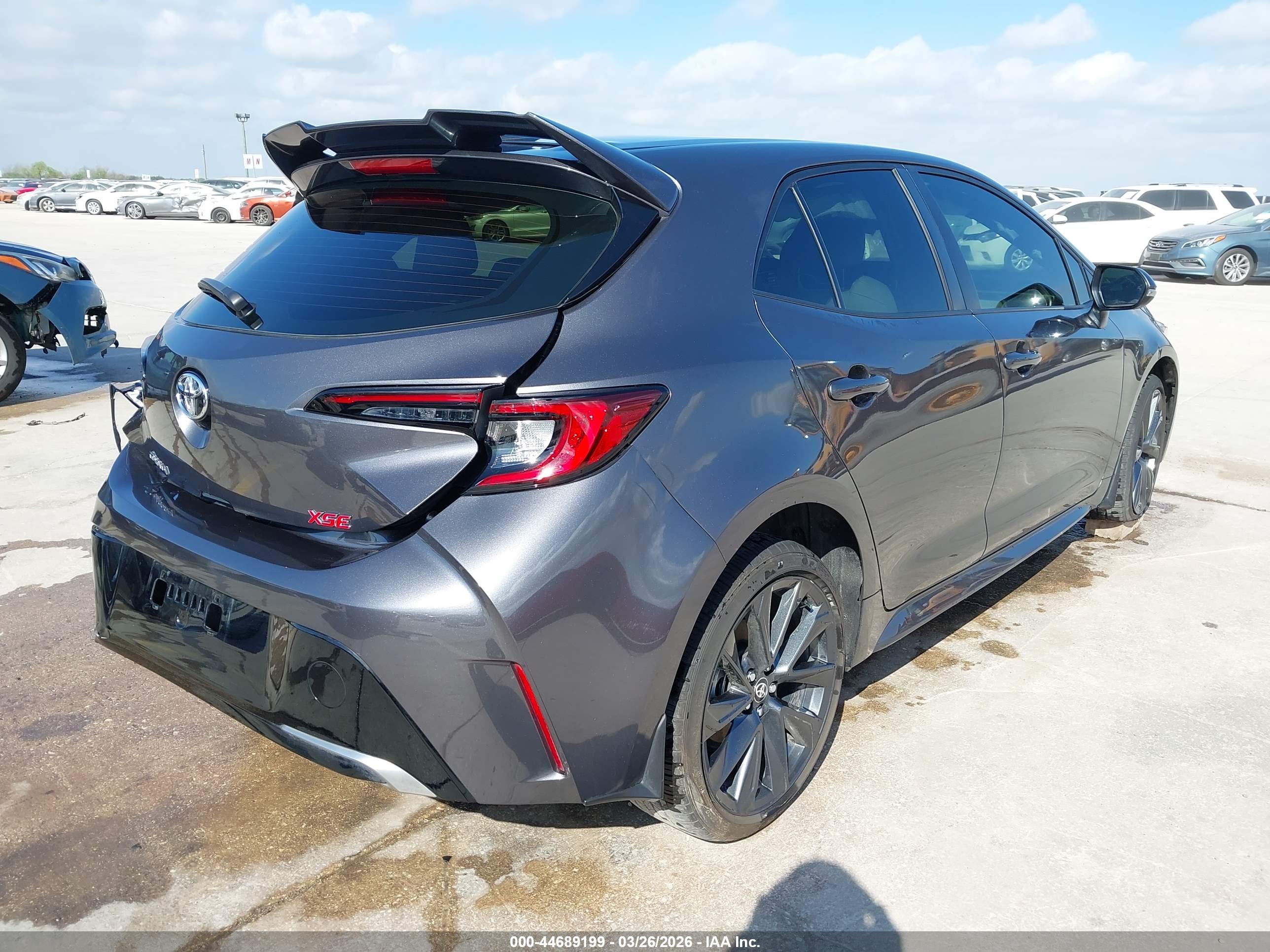 TOYOTA COROLLA image 4