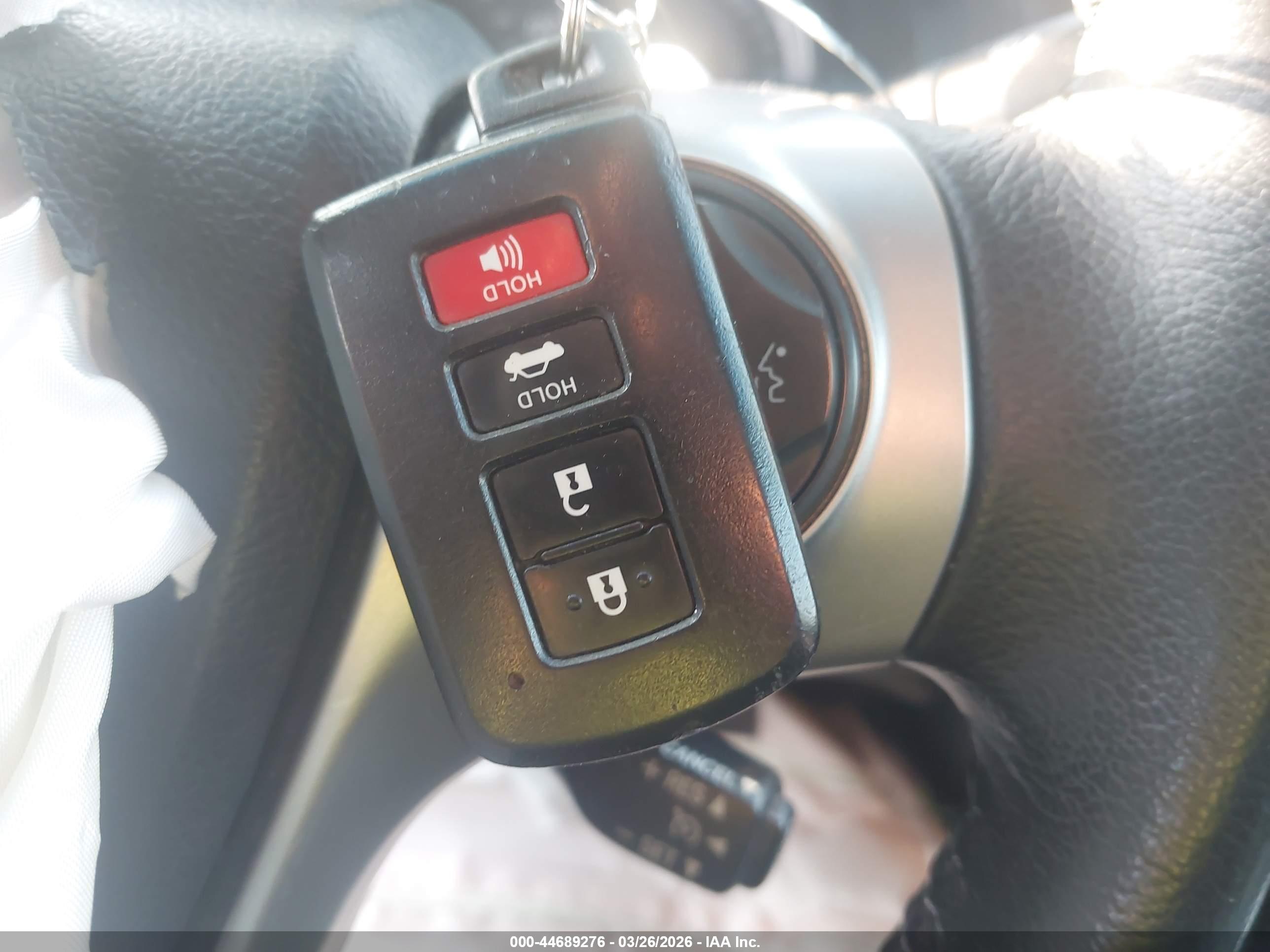 TOYOTA CAMRY image 11
