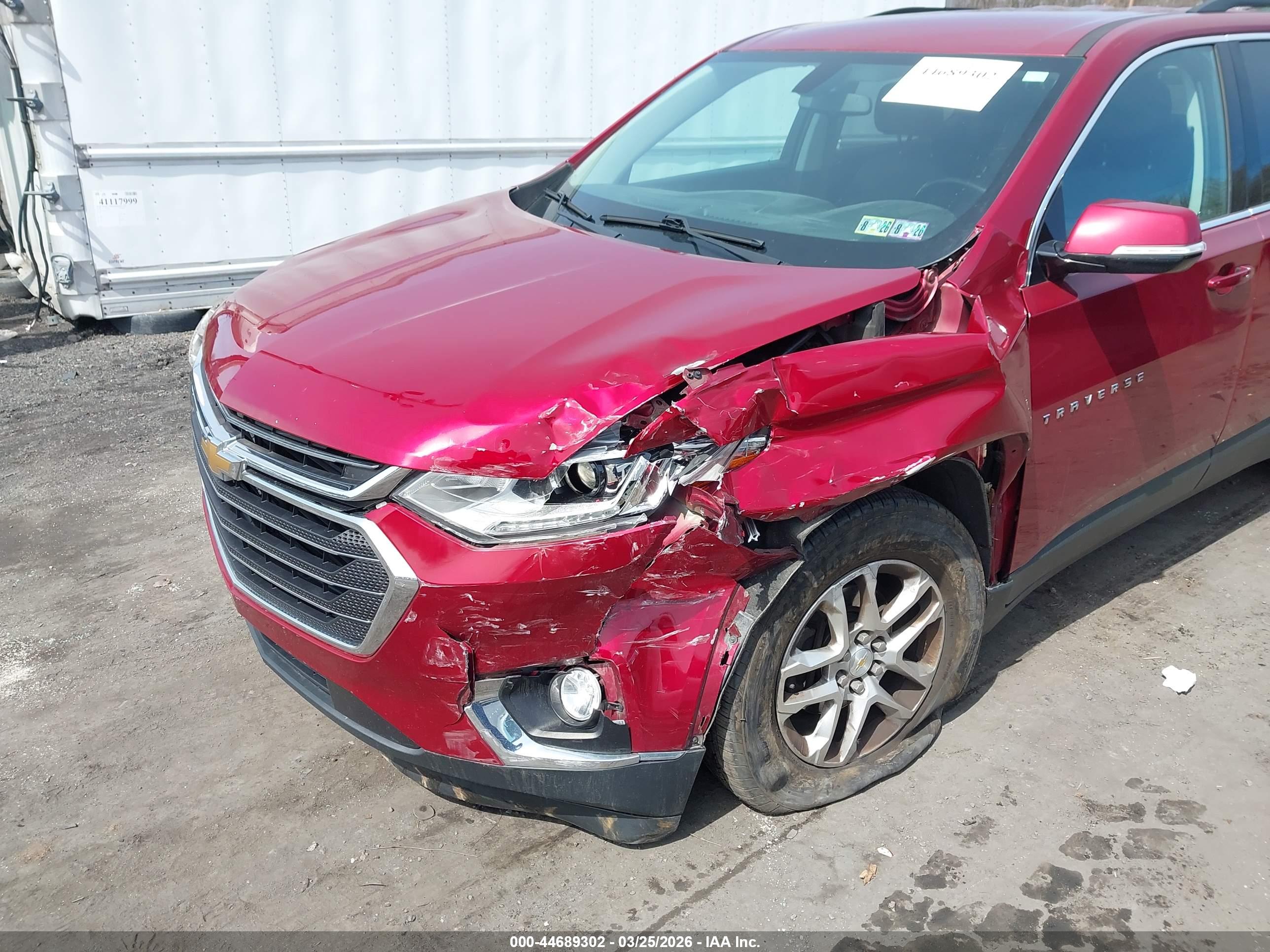 CHEVROLET TRAVERSE image 6