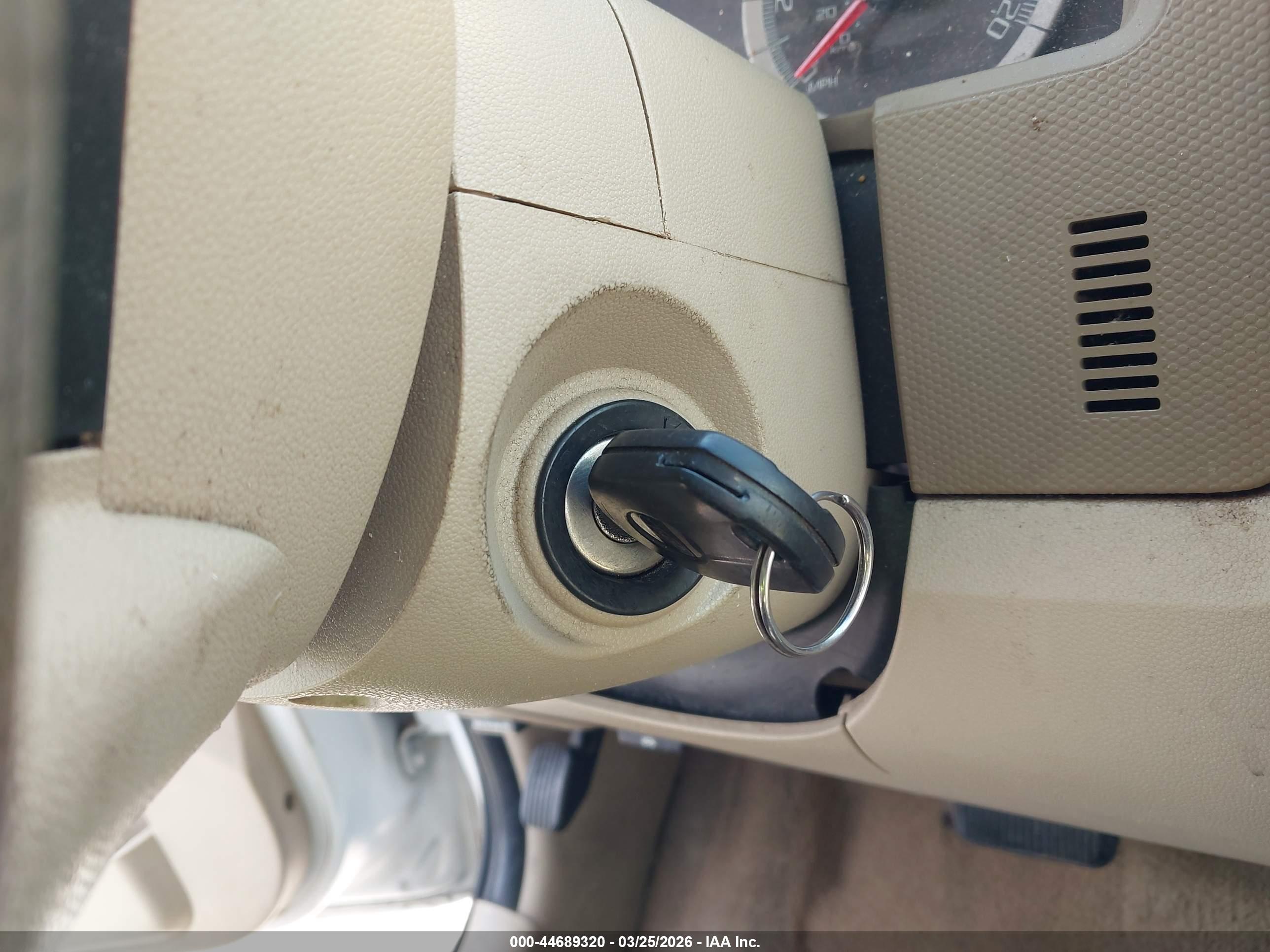 FORD ESCAPE image 11