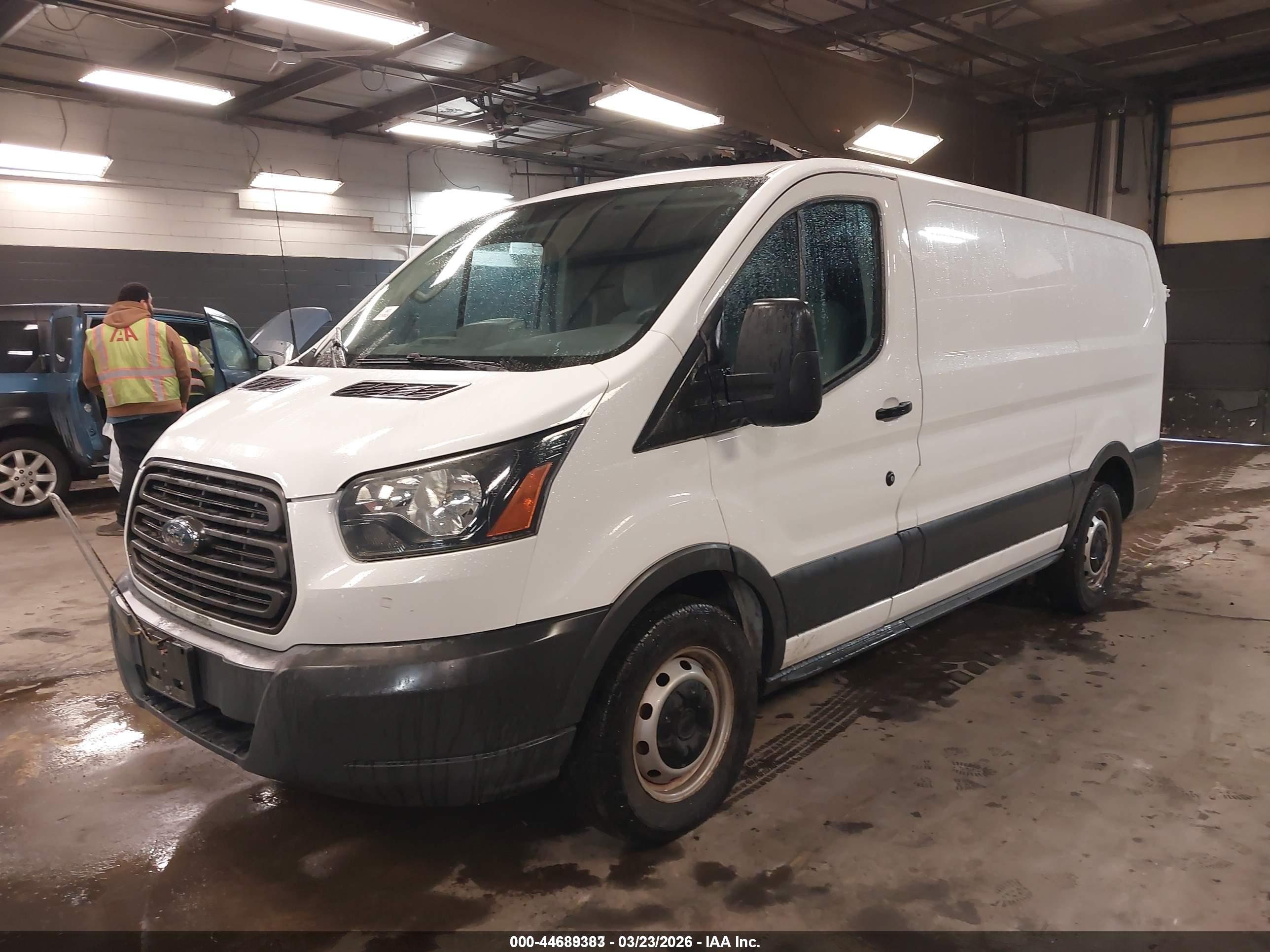 FORD TRANSIT-150 image 2