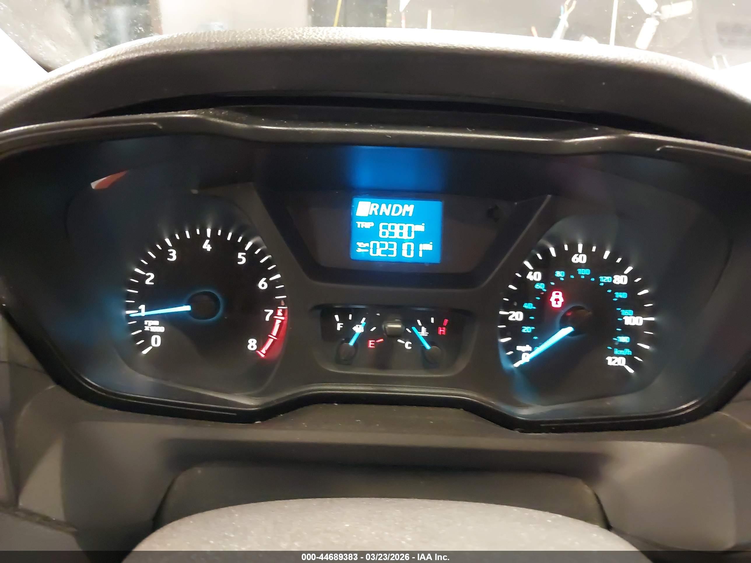 FORD TRANSIT-150 image 7