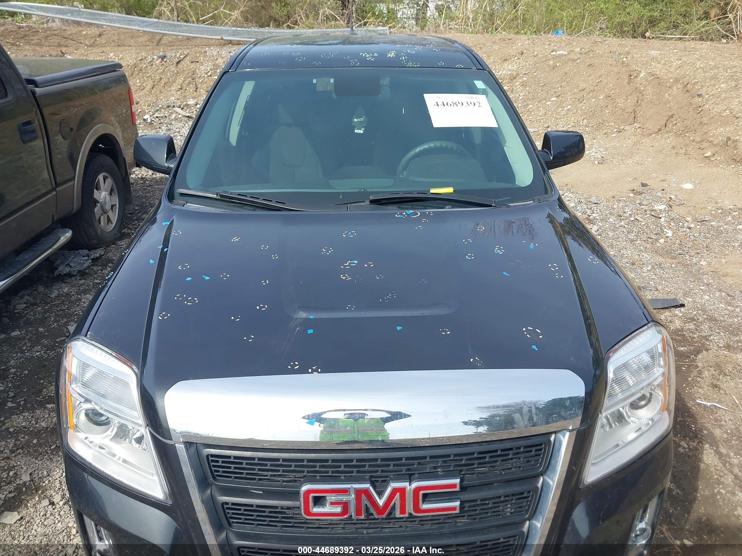 GMC TERRAIN image 6