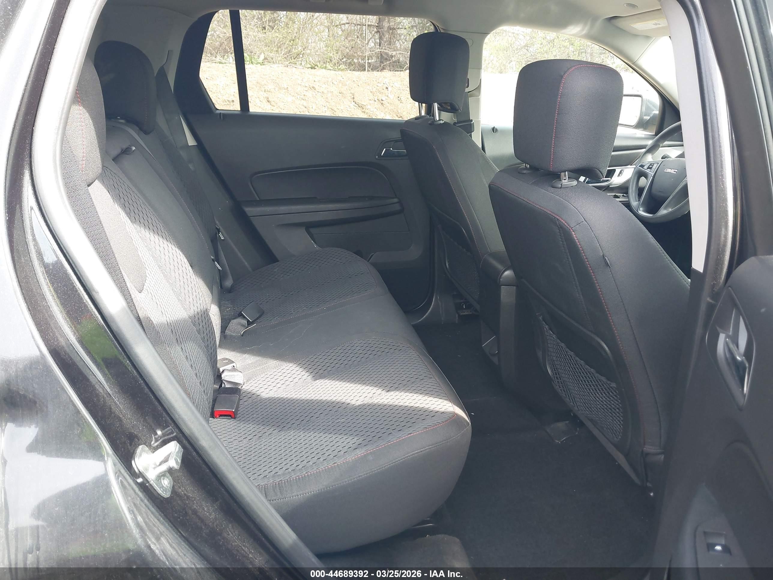 GMC TERRAIN image 8
