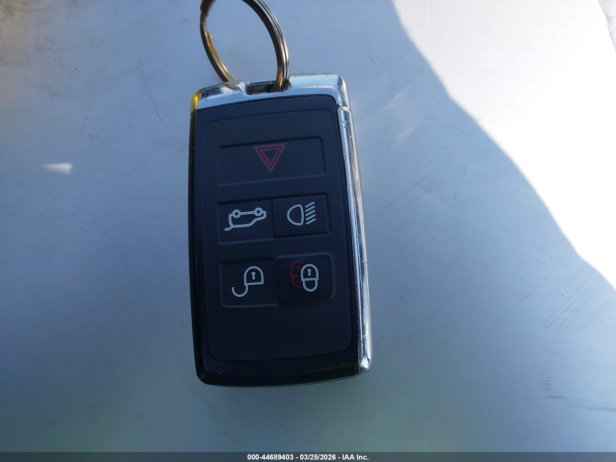 LAND ROVER image 11