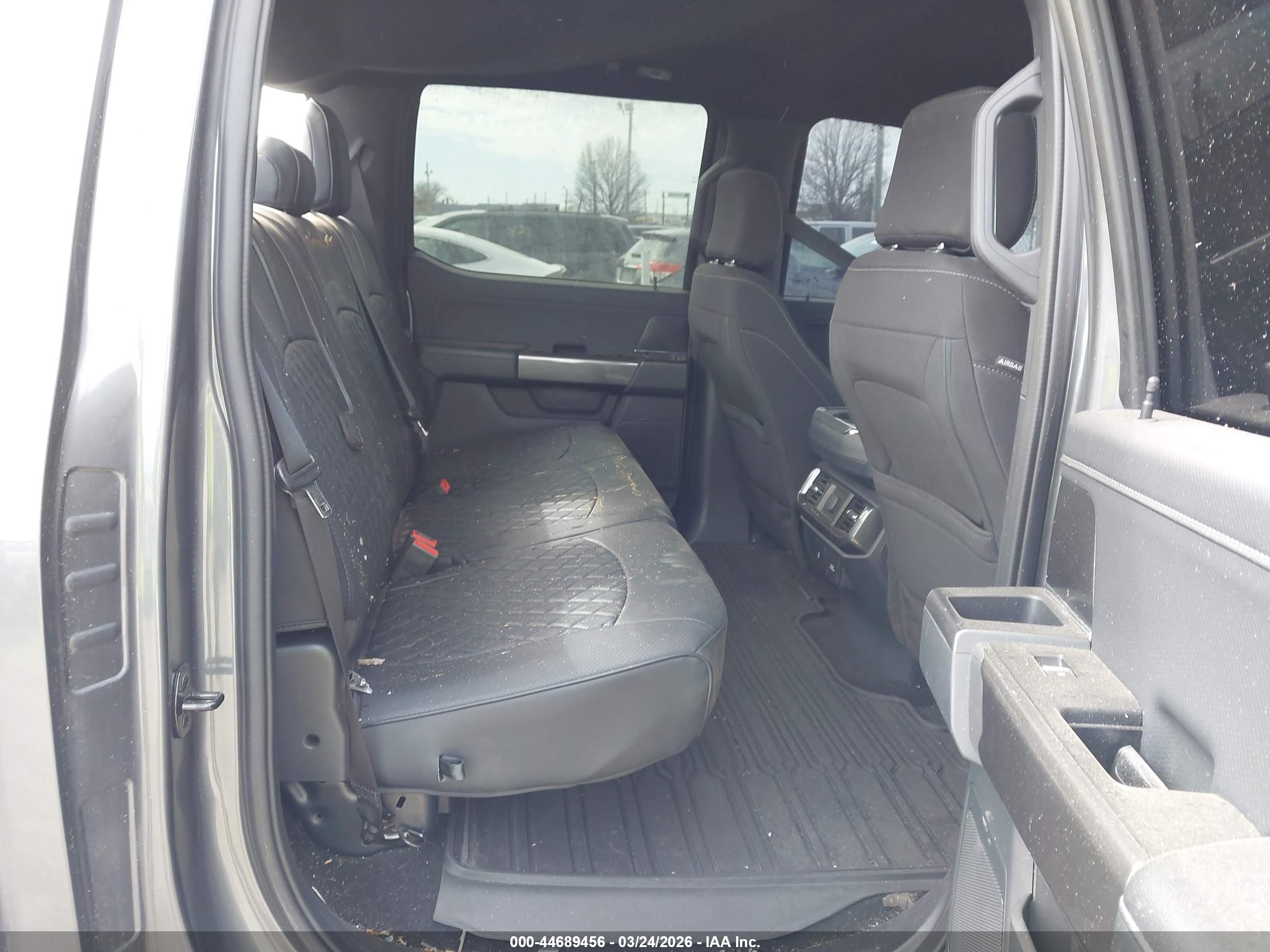 FORD F-150 image 8