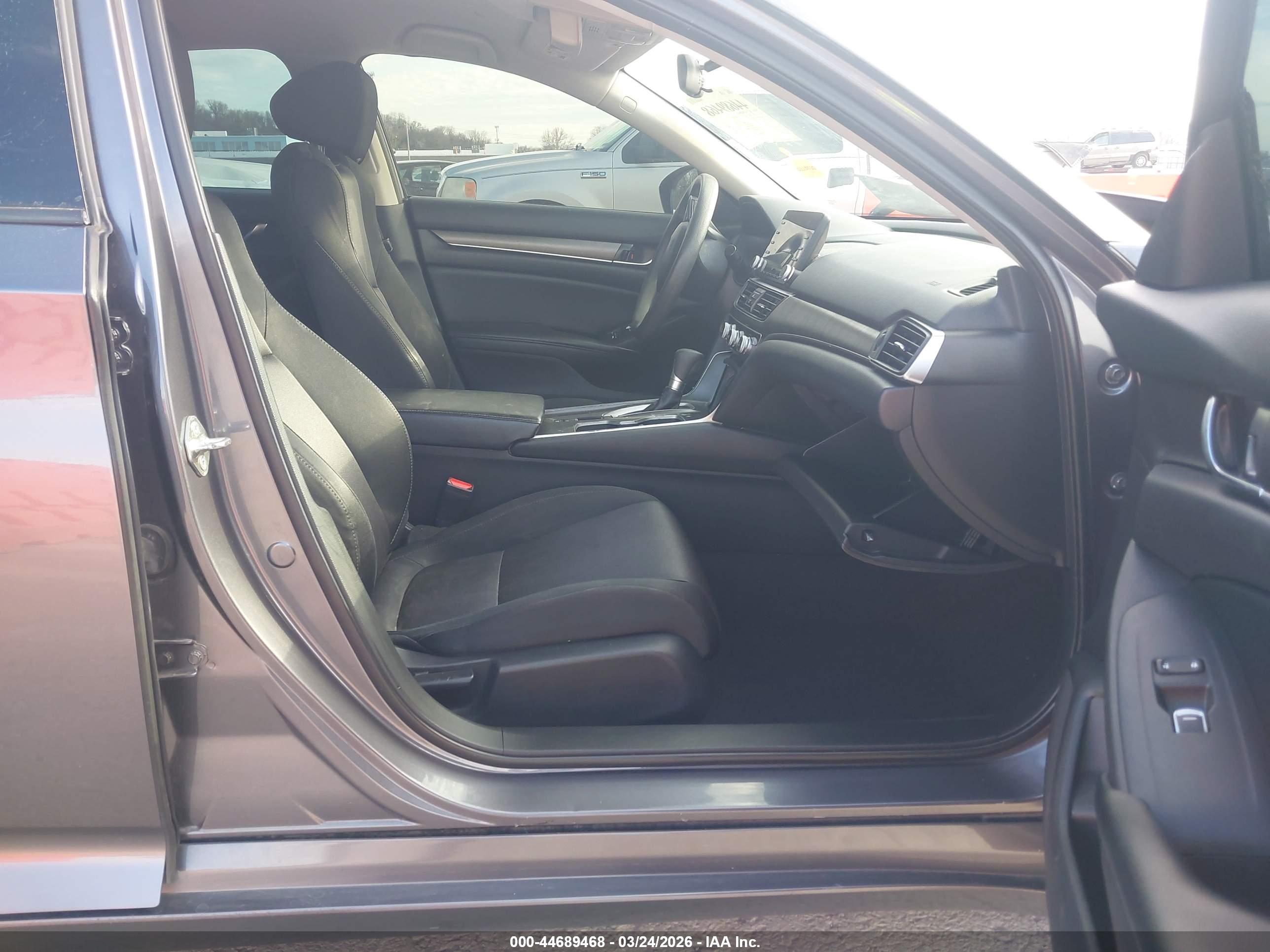 HONDA ACCORD image 5