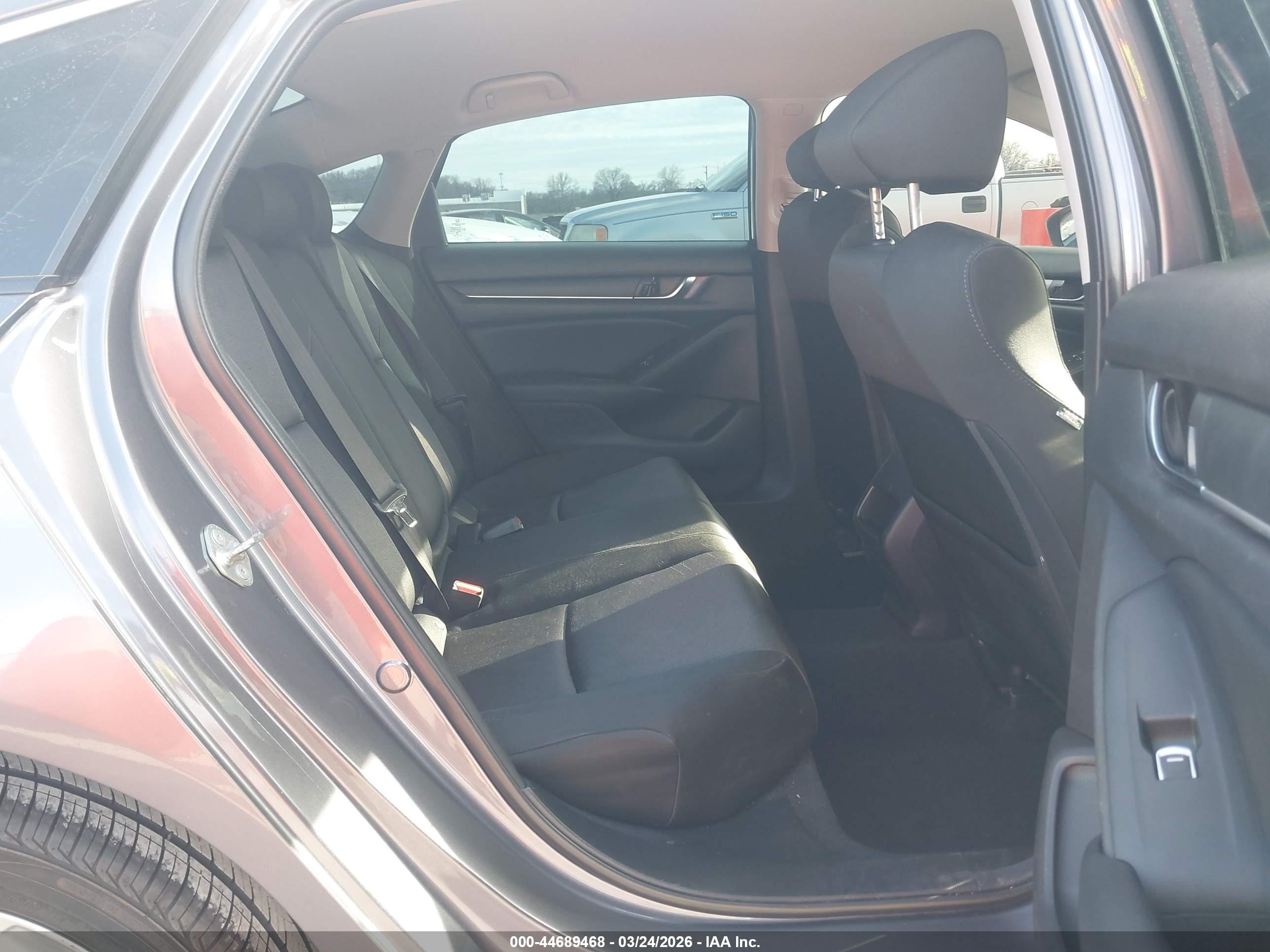 HONDA ACCORD image 8