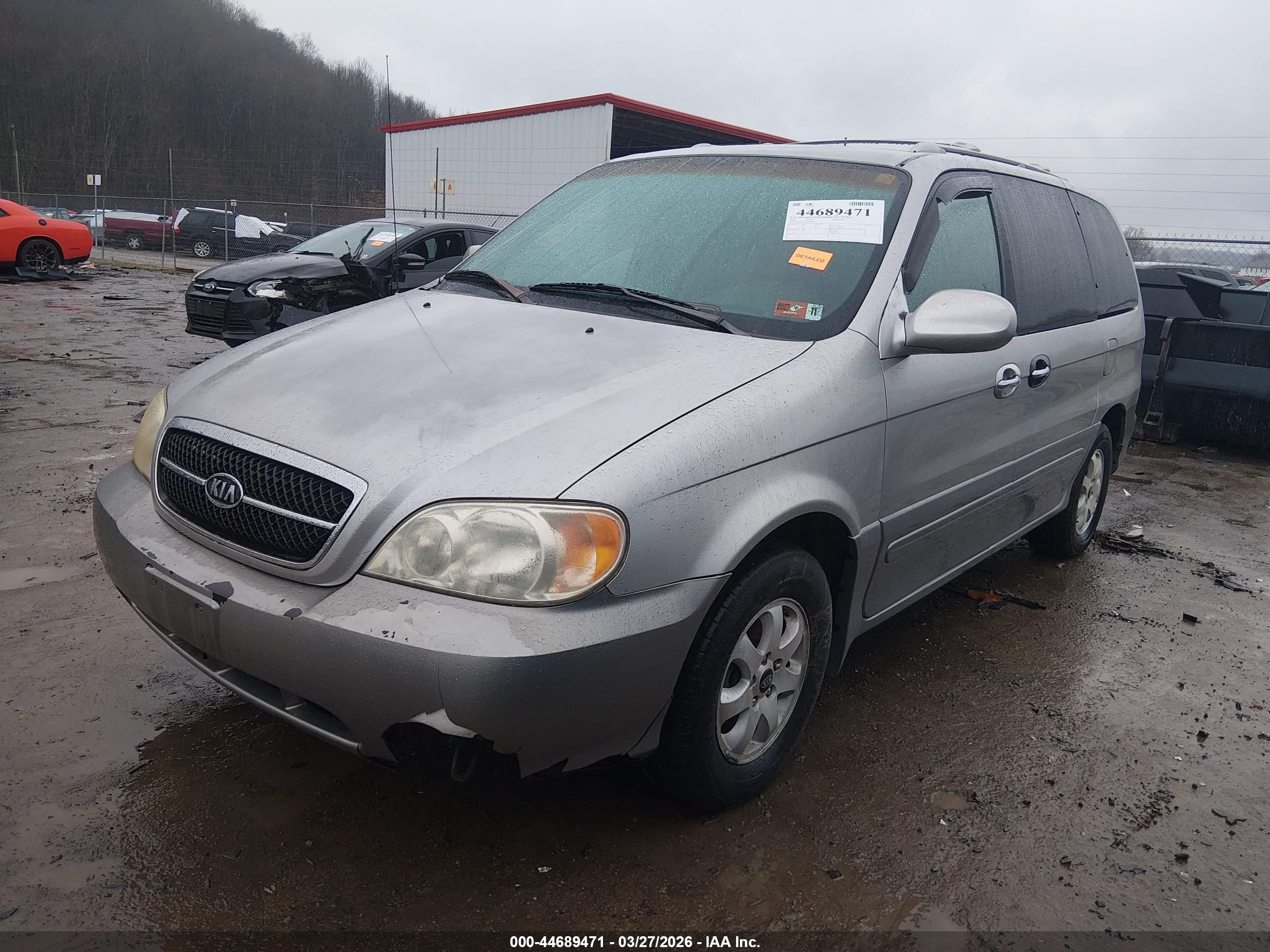 KIA SEDONA image 2