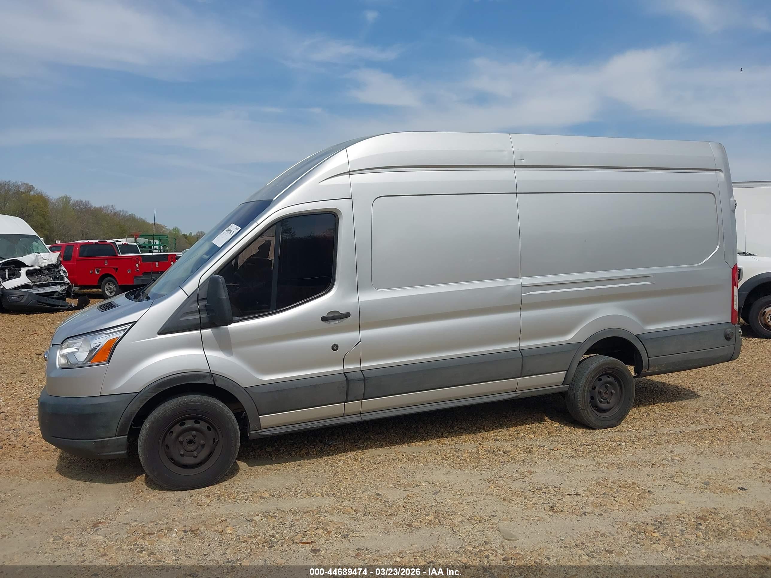 FORD TRANSIT-350 image 6