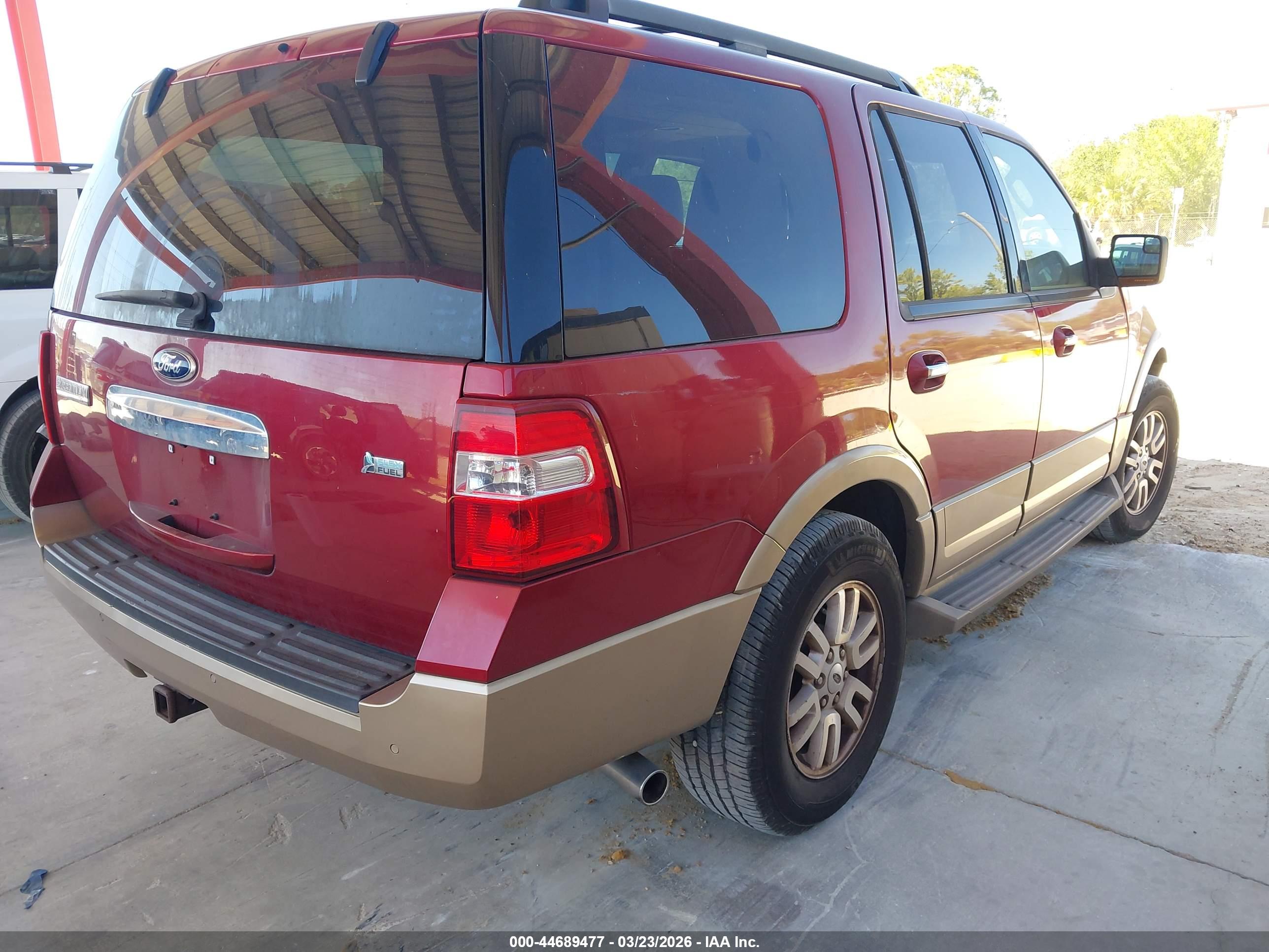 FORD EXPEDITION image 4