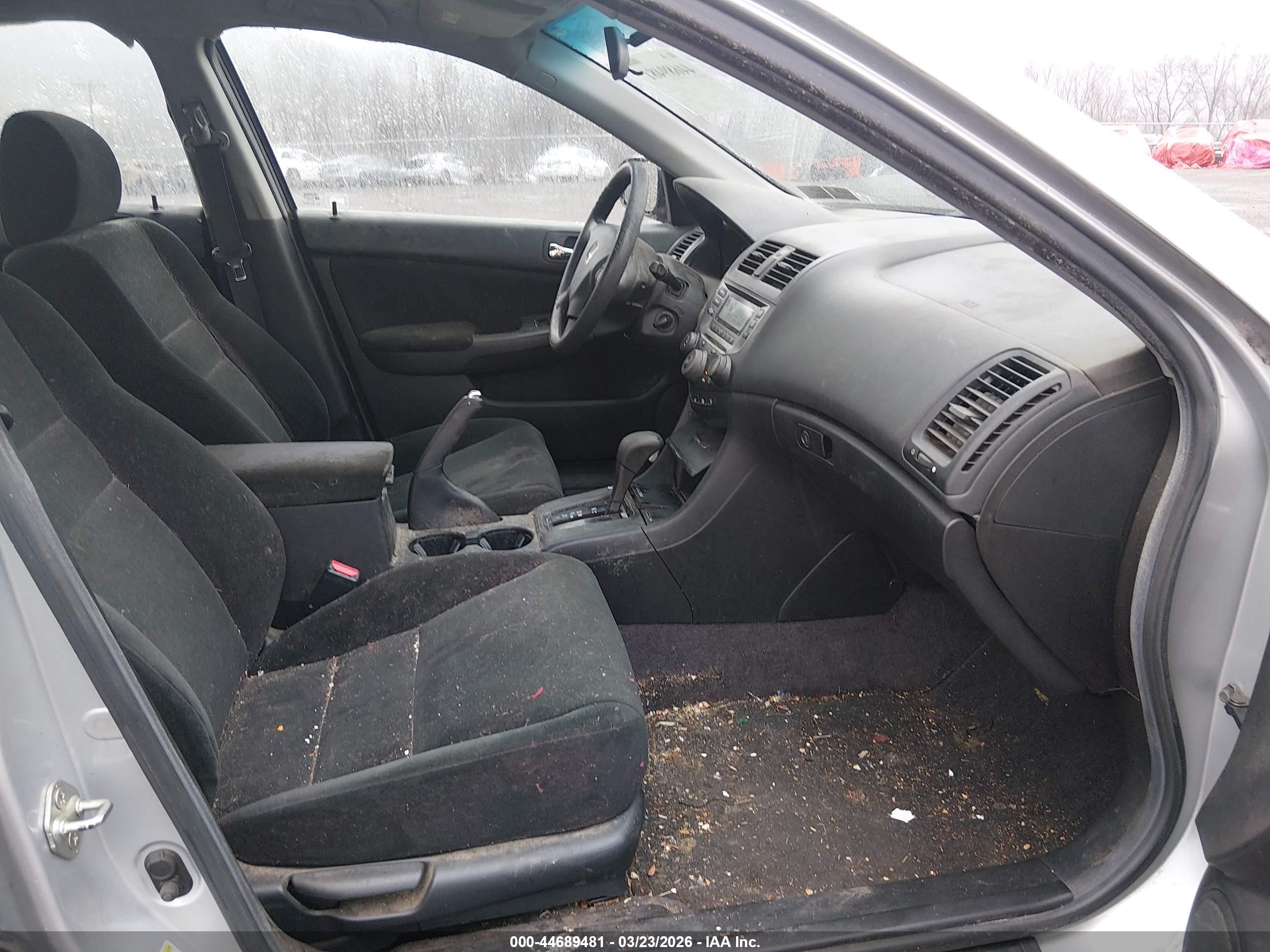 HONDA ACCORD image 5
