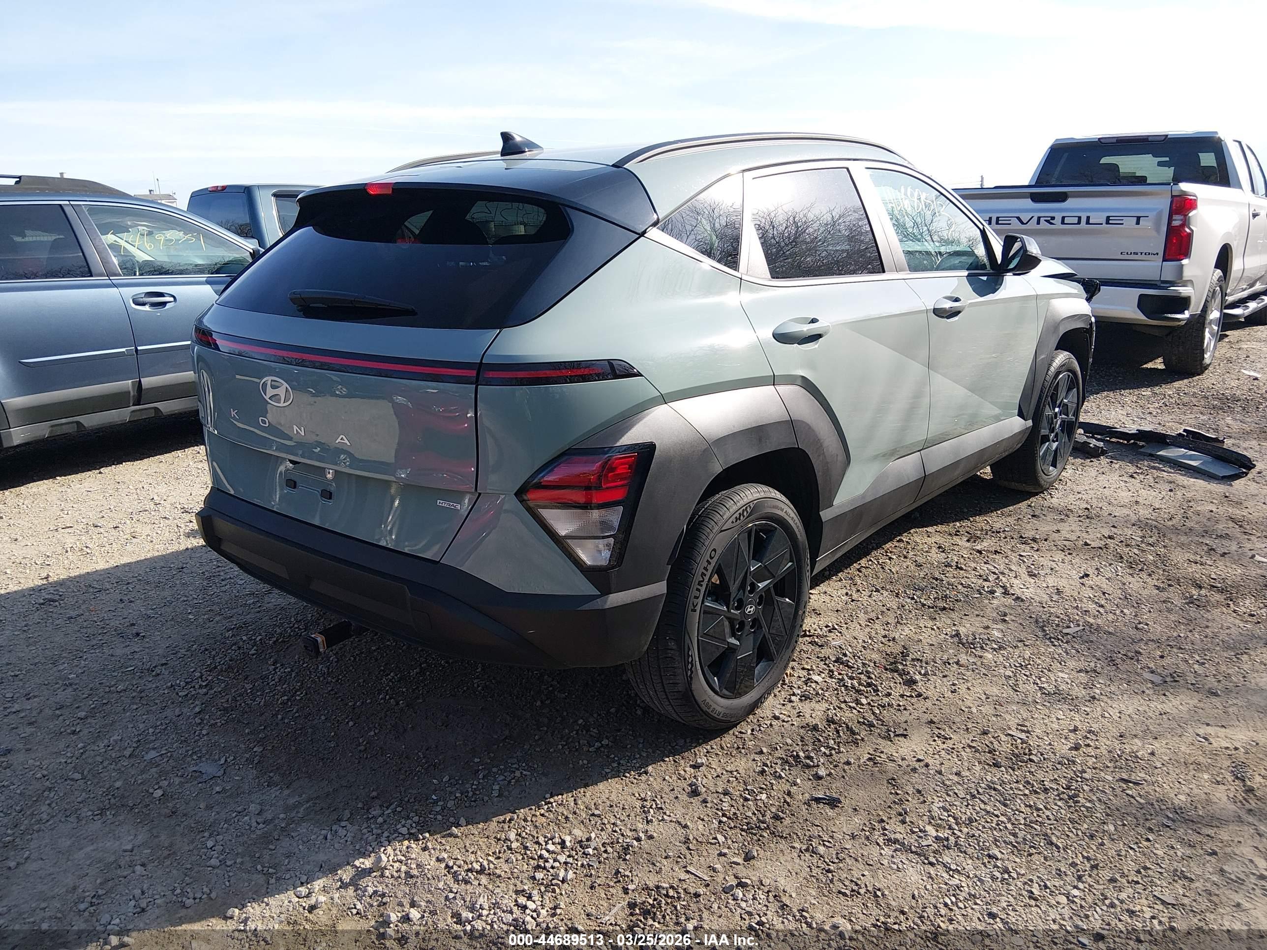 HYUNDAI KONA image 4
