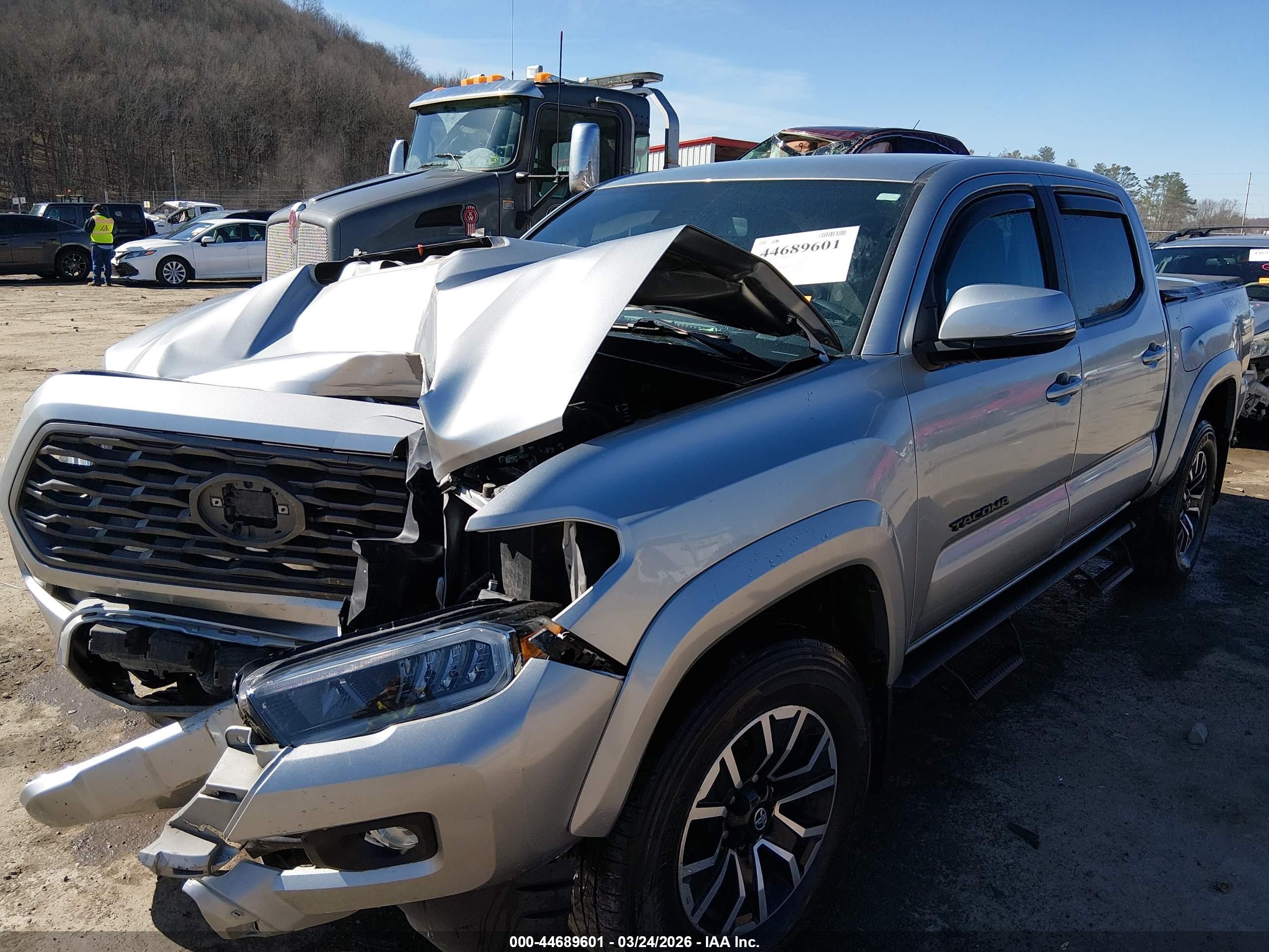 TOYOTA TACOMA image 2