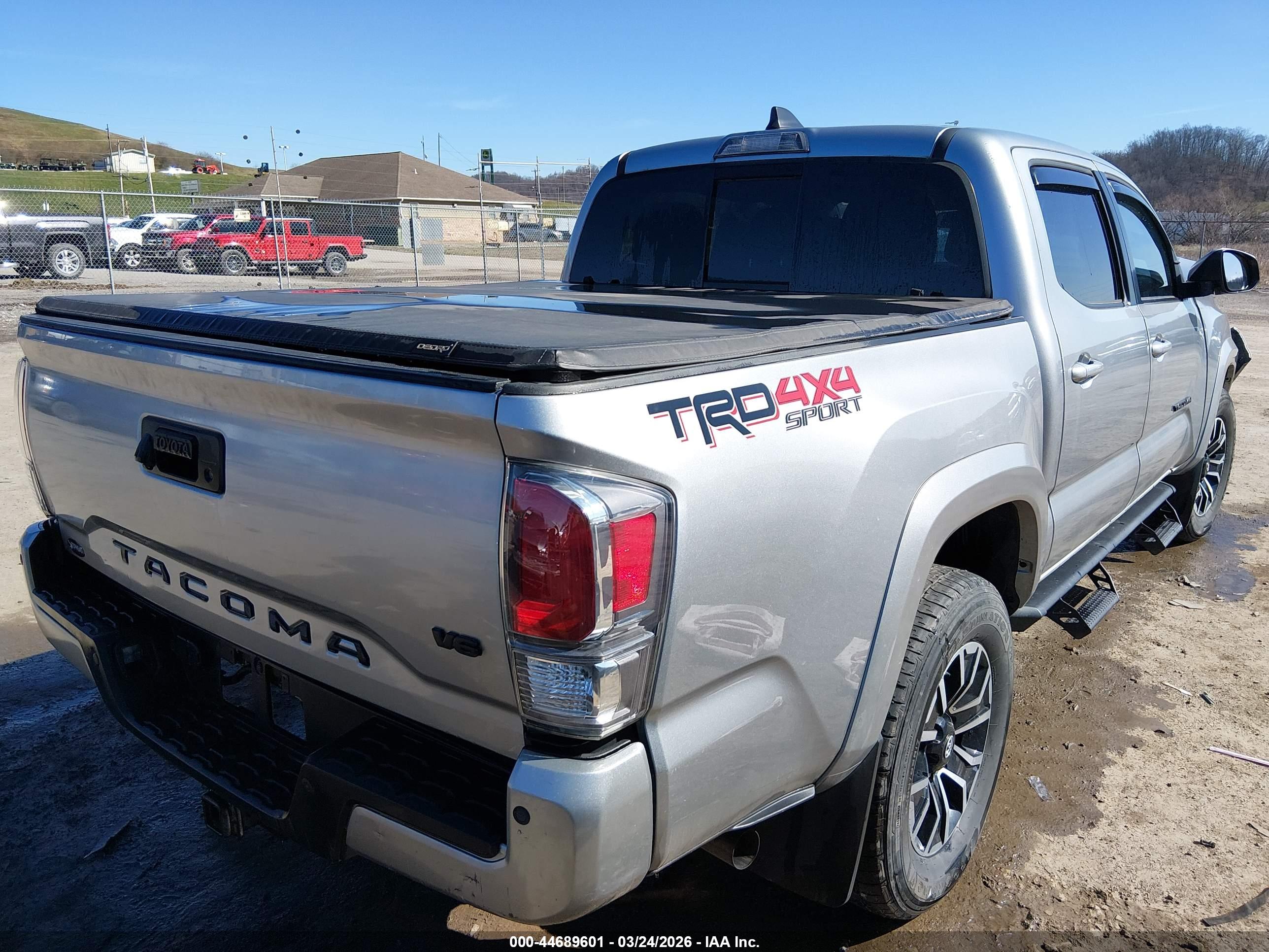 TOYOTA TACOMA image 4