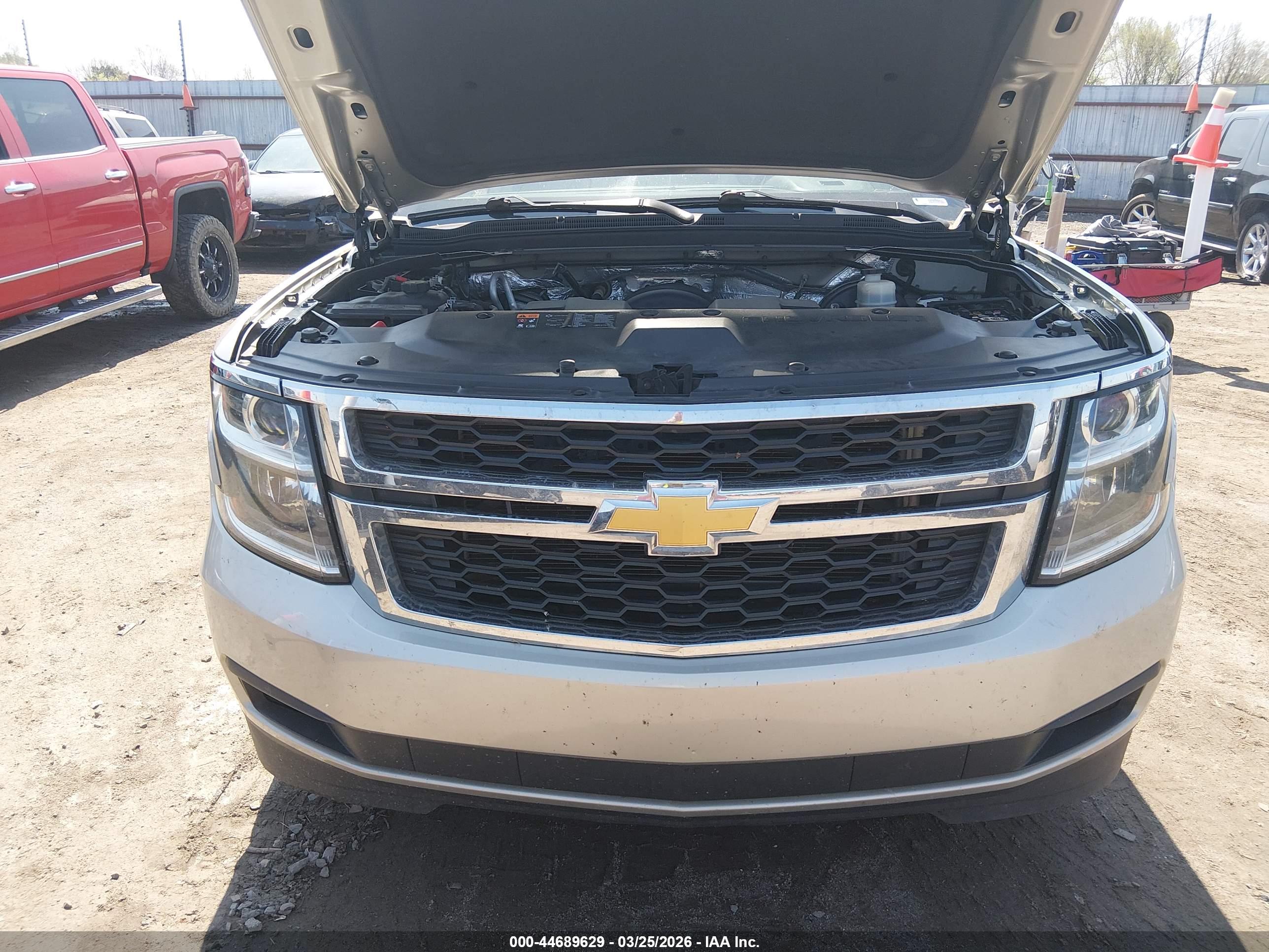 CHEVROLET TAHOE image 10