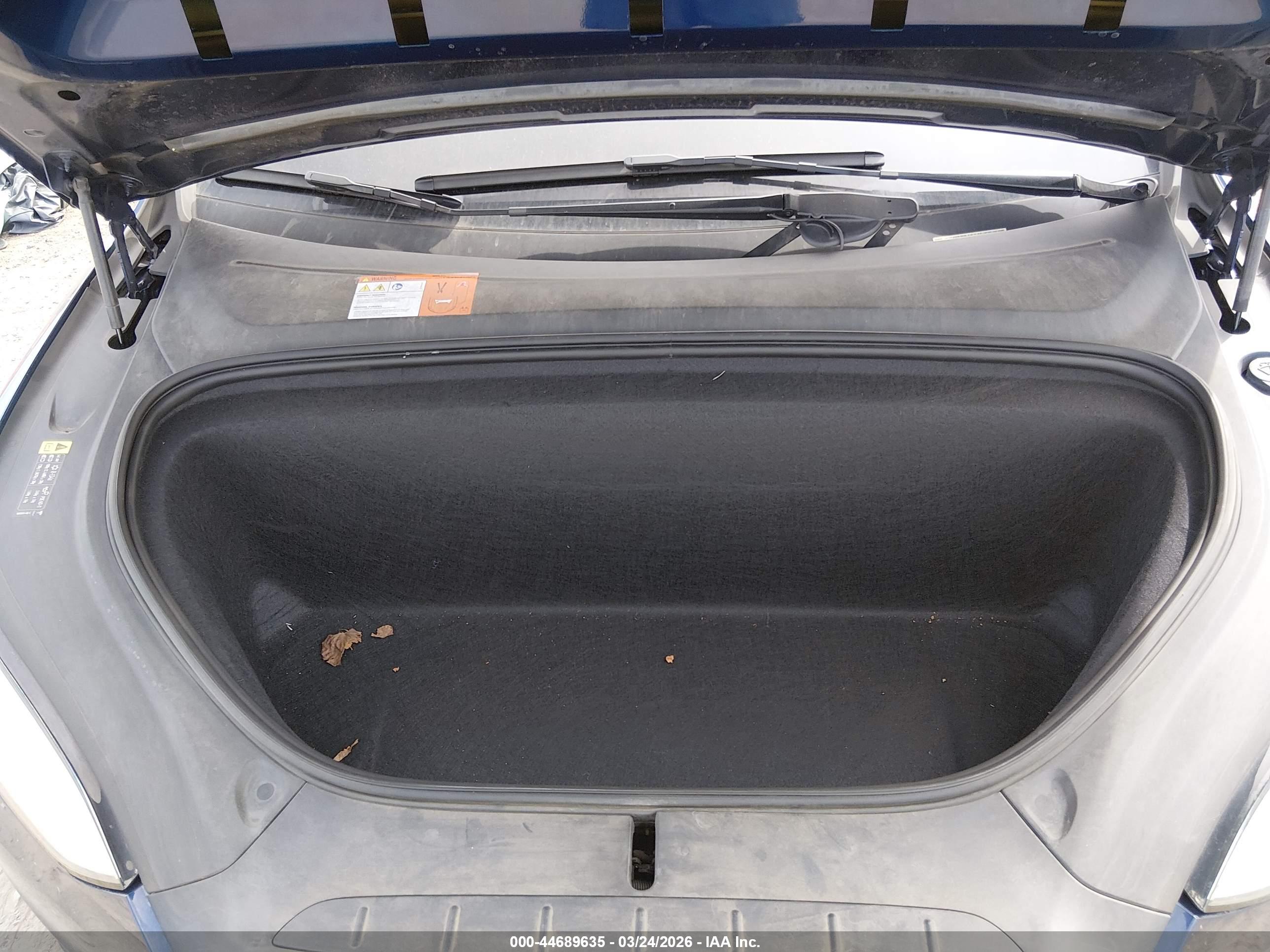 TESLA MODEL image 10