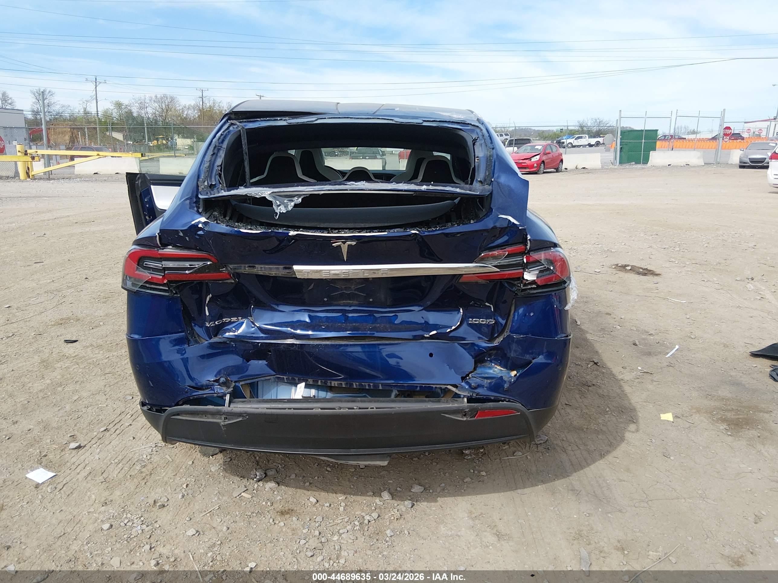 TESLA MODEL image 6
