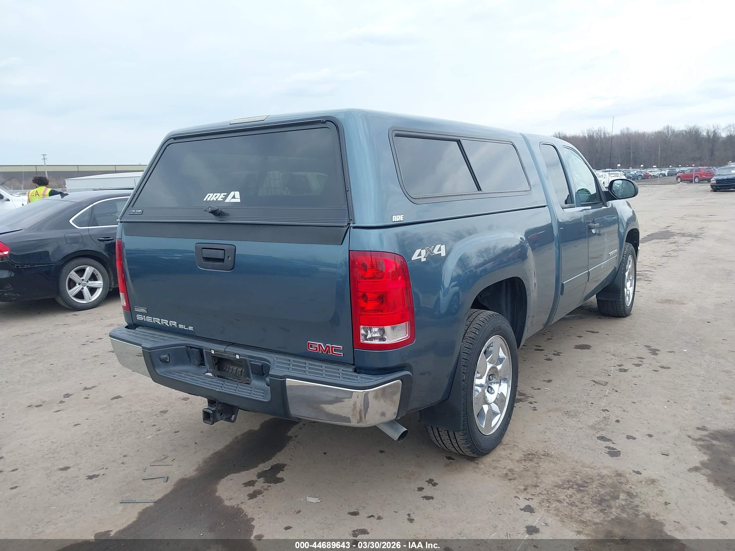 GMC SIERRA image 4