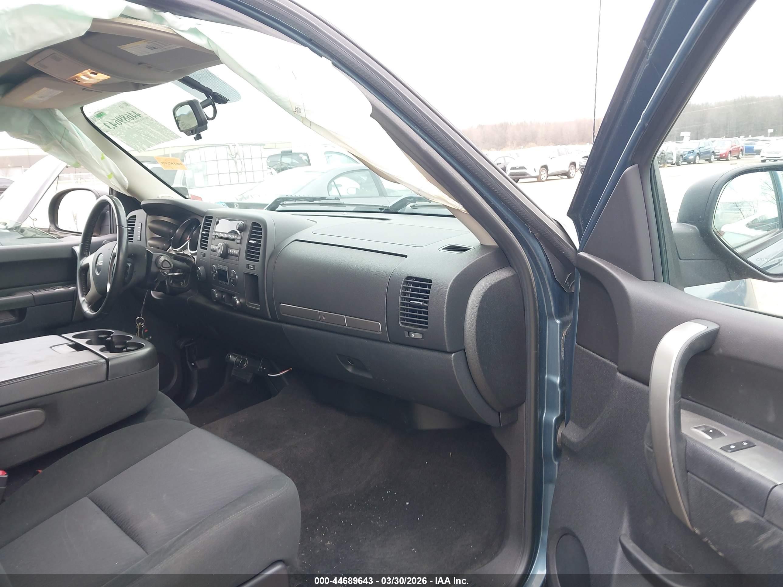 GMC SIERRA image 5