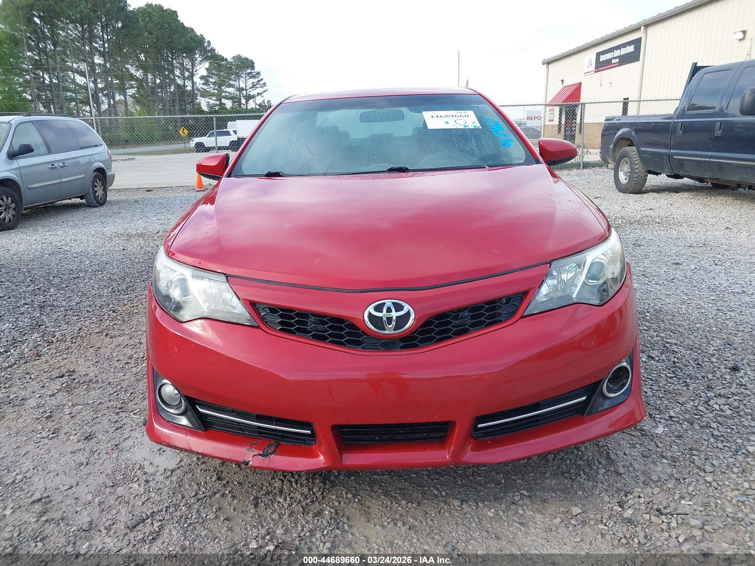 TOYOTA CAMRY image 6