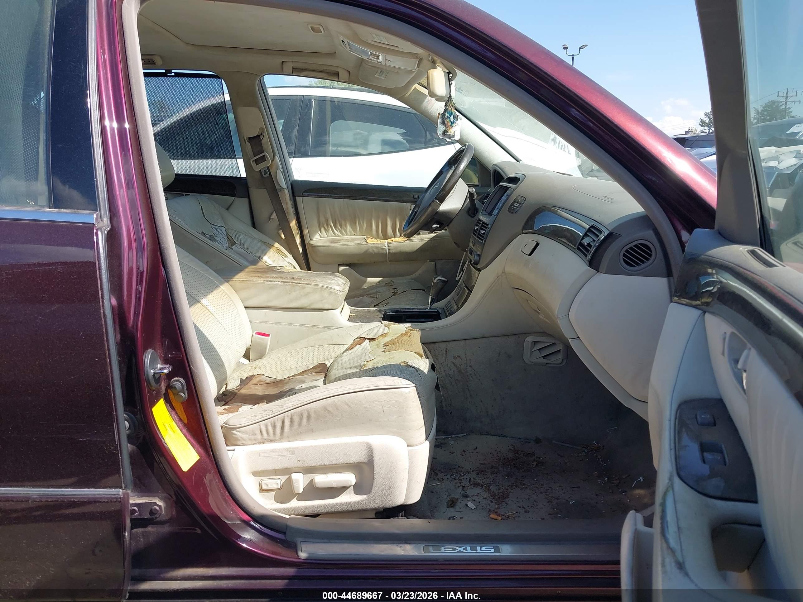 LEXUS LS image 5