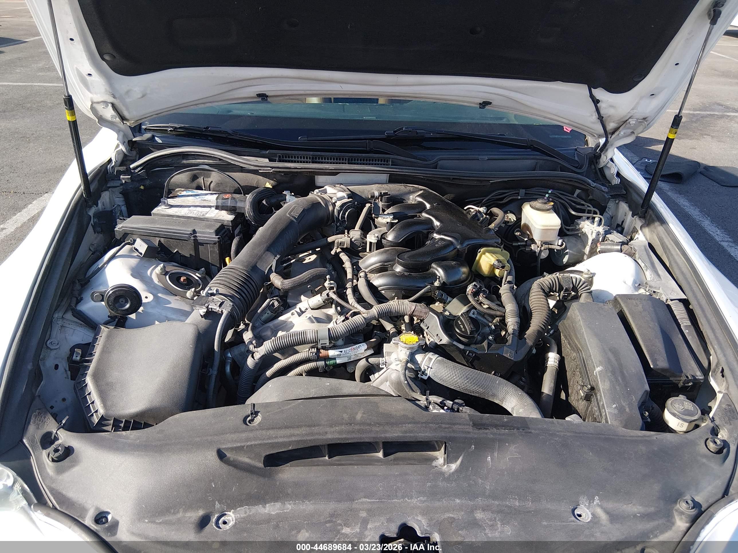 LEXUS IS image 10