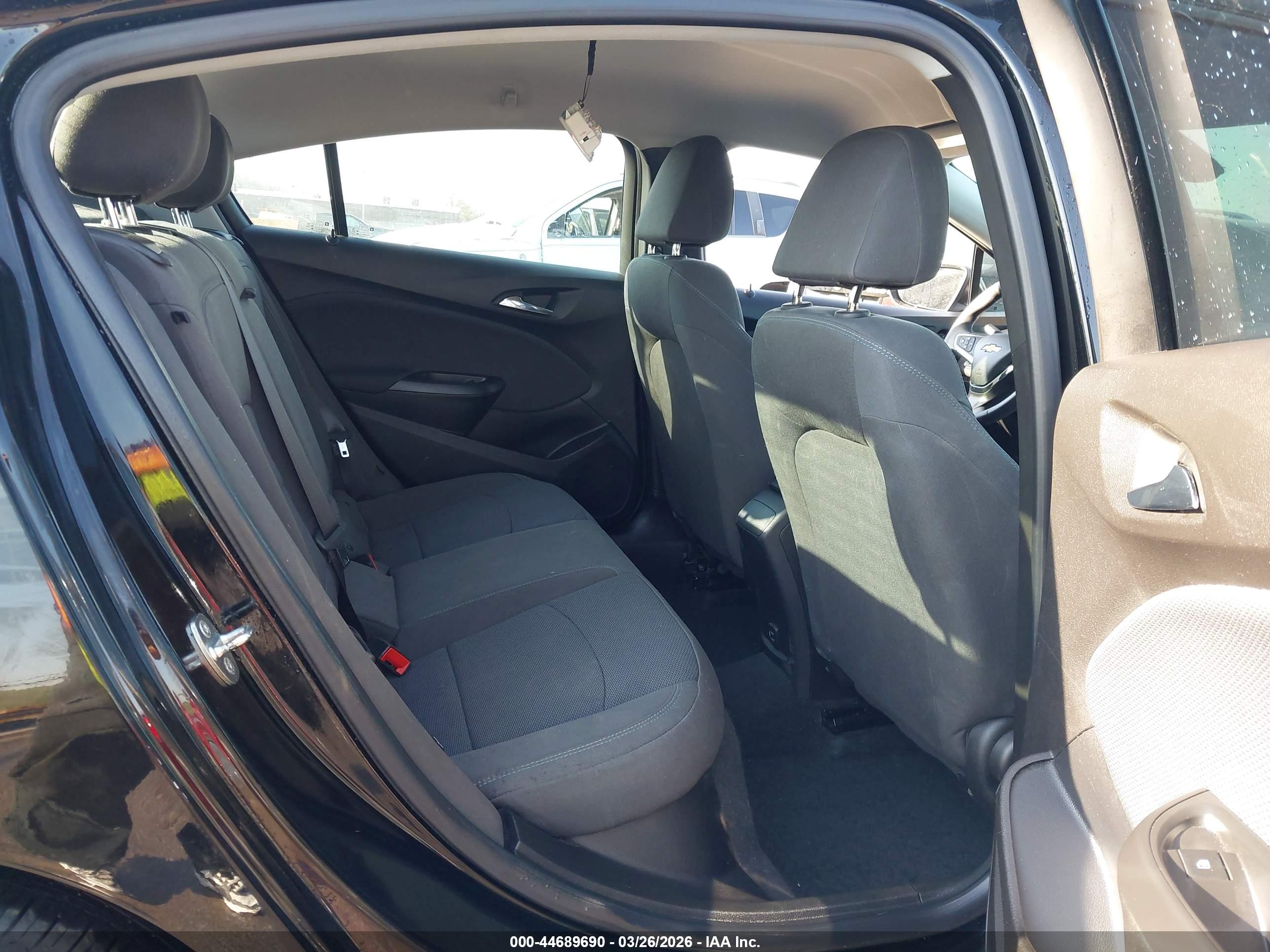 CHEVROLET CRUZE image 8